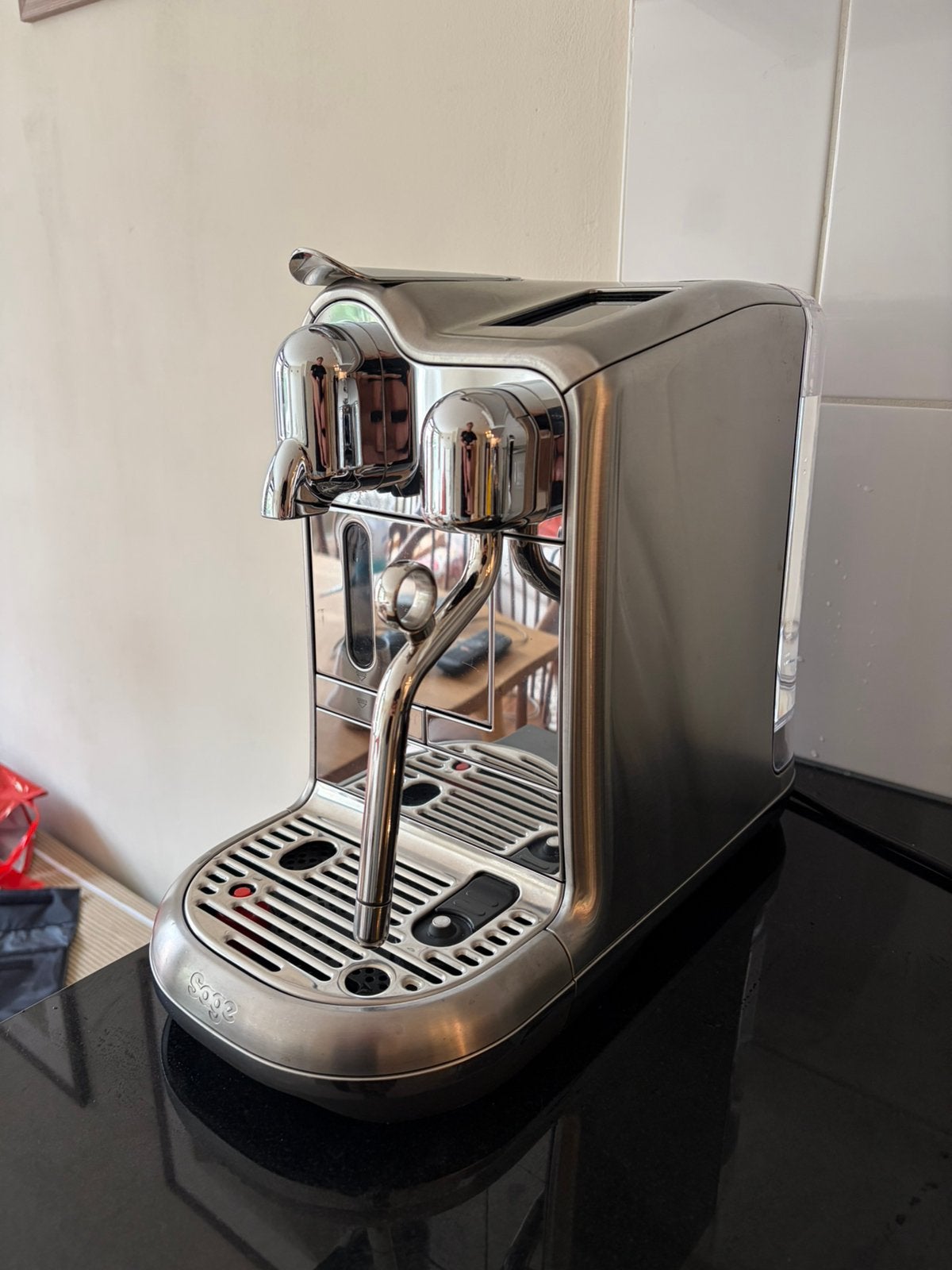 Foto 4 van Sage Nespresso Creatista Pro – RVS – barista koffie thuis
