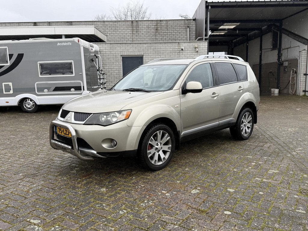 Mitsubishi Outlander 2.4 Intro Edition 2WD | LPG | Trekhaak, Auto's, Mitsubishi, Bedrijf, Te koop, Outlander, ABS, Airbags, Airconditioning