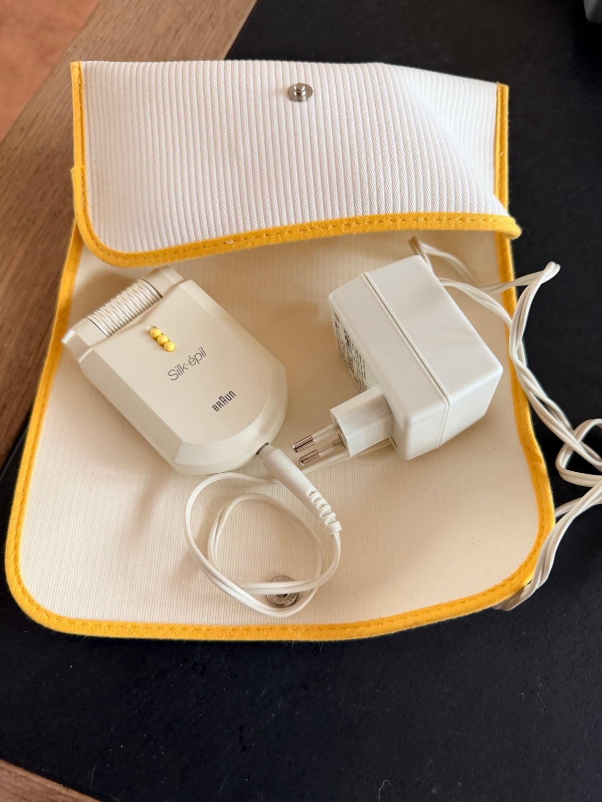 Braun Silk-épil Epilator met Etui en Oplader, Ophalen of Verzenden, Gebruikt, Scheren en Epileren