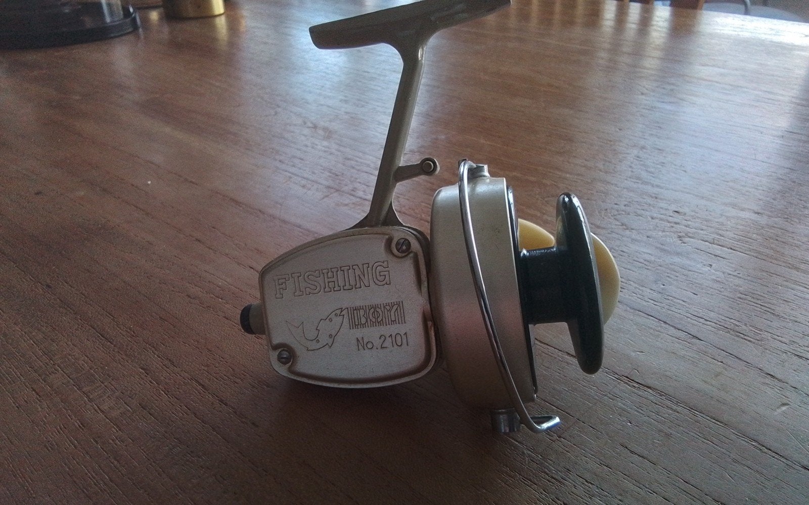 Vintage Werpmolen - Foreign Made Fishing Reel No. 2101, Ophalen of Verzenden, Zo goed als nieuw, Molen