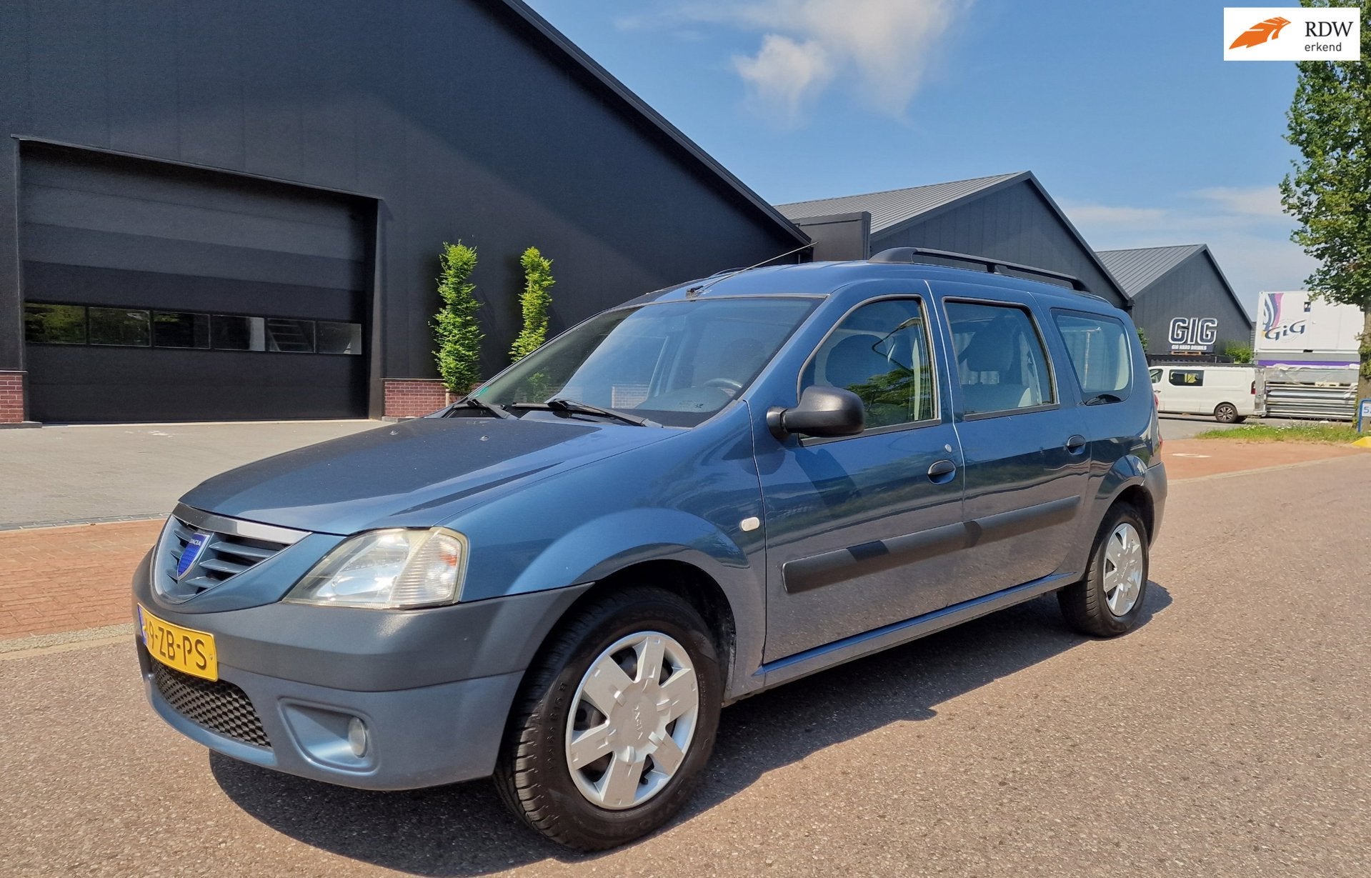 Dacia Logan MCV 1.6-16V Lauréate AIRCO TREKHAAK 2 X SLEUTEL, Auto's, Dacia, Gebruikt, 4 cilinders, Origineel Nederlands, Bedrijf