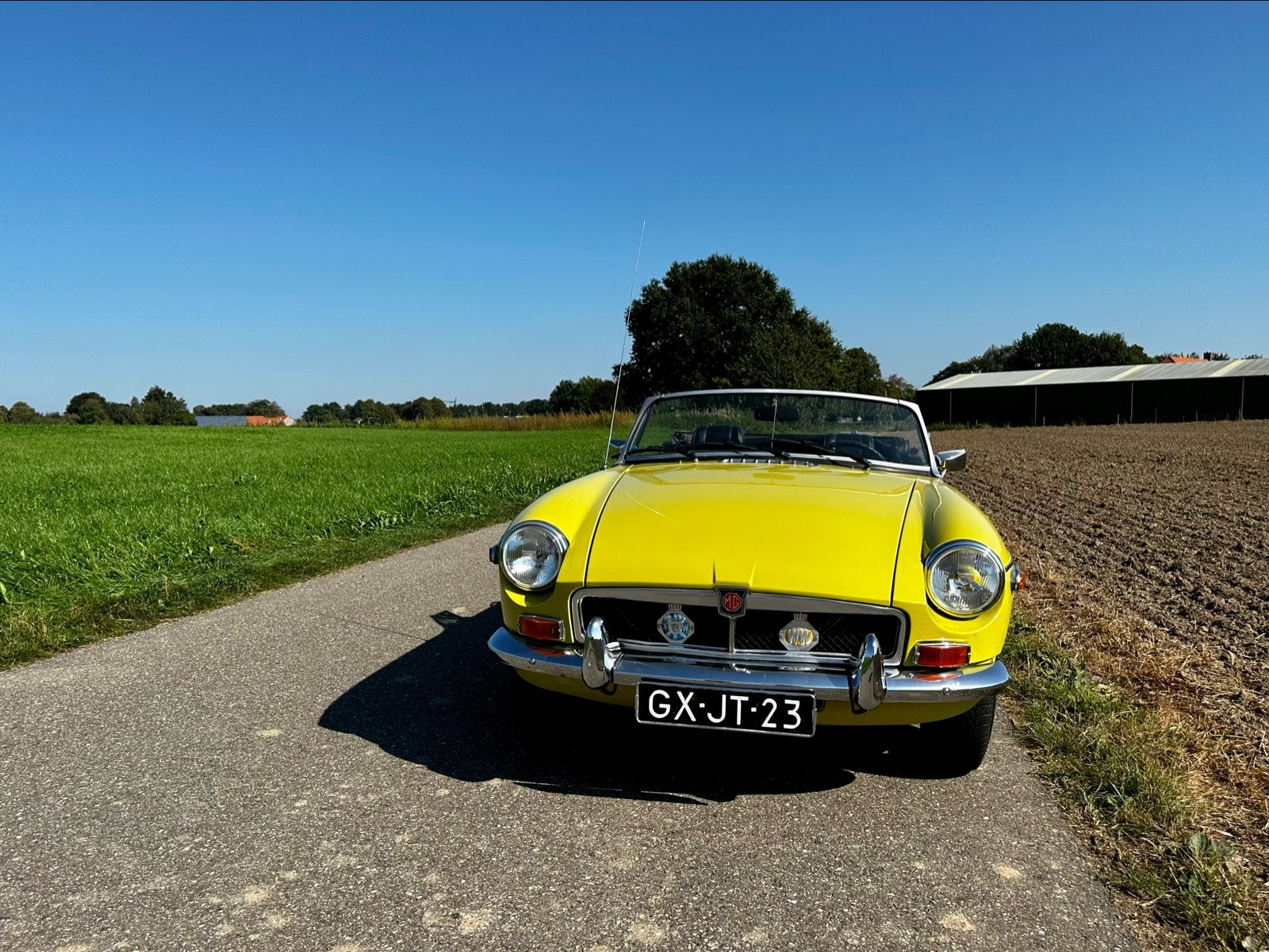 MG B 1.8 Cabriolet 1975, foto 2
