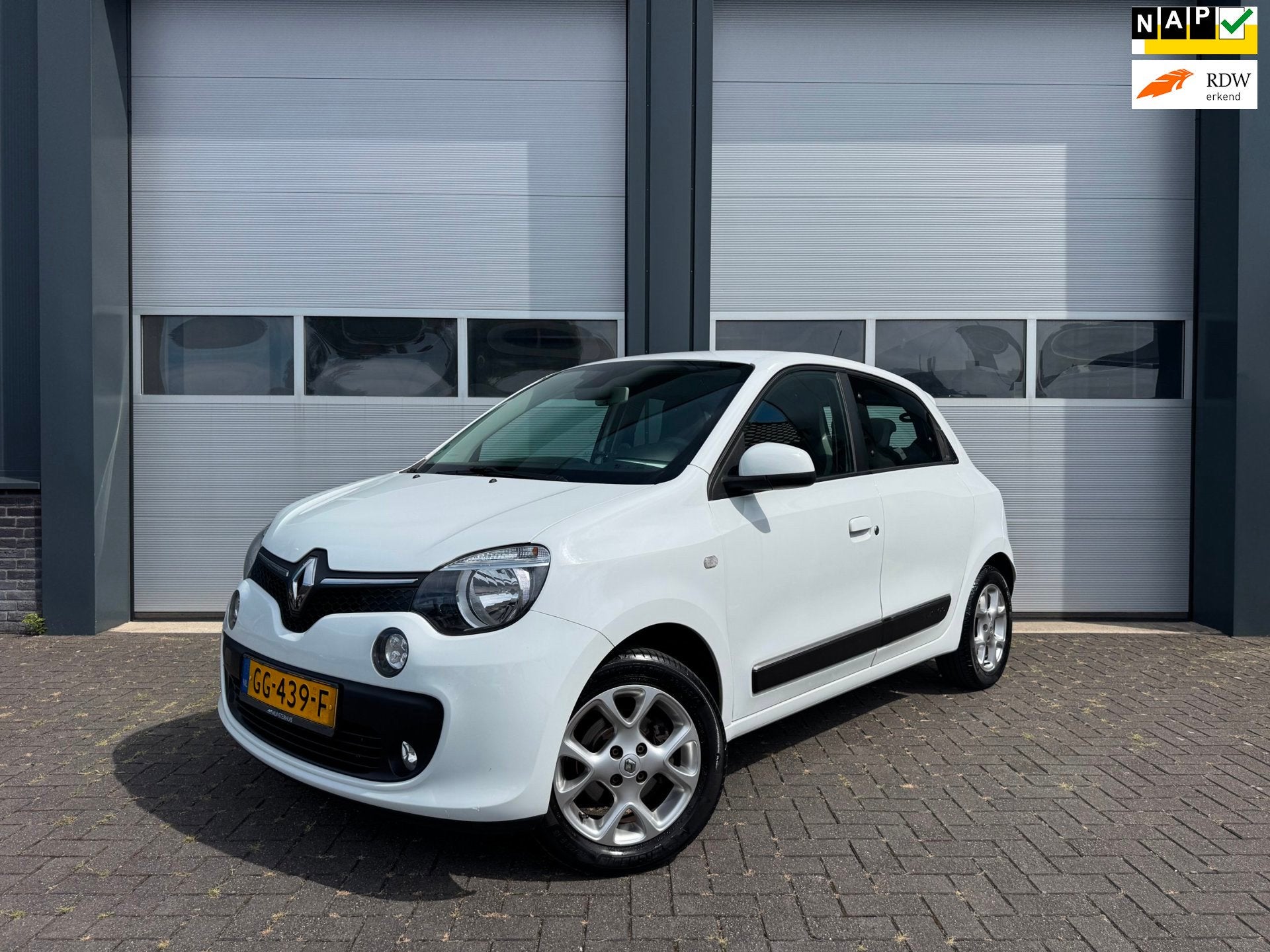 Renault Twingo 1.0 SCe Dynamique Camera Navi PDC Cruise, Gebruikt, 840 kg, 4 stoelen, Wit