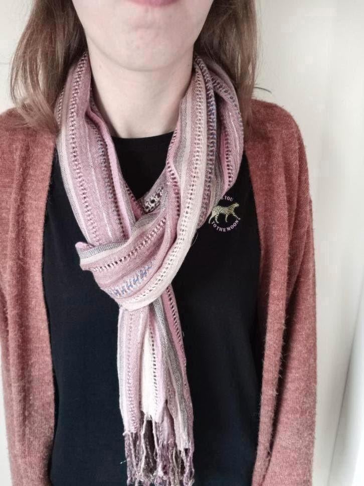 Sjaal sjaaltje shawl beige zand rose, Ophalen of Verzenden, Zo goed als nieuw, Sjaal