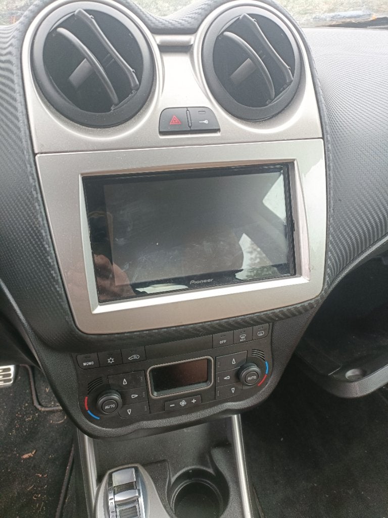 Alfa romeo Mito Pioneer Apple car play android navigatie, Ophalen, Zo goed als nieuw
