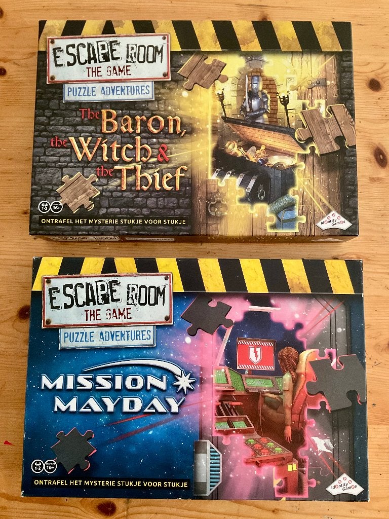 Escaperoom the game puzzle adventures, Verzenden, Gebruikt, Identity Games