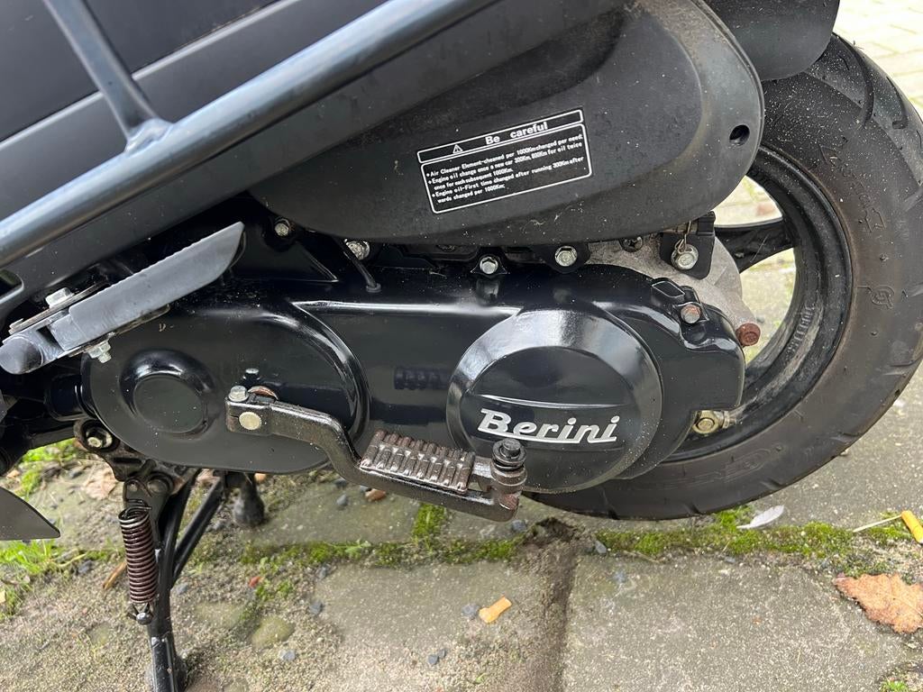 Berini Scooter Onderdelen - Motorblok, Accu, Slot, Helm, Ophalen, Zo goed als nieuw, Blok, Overige merken