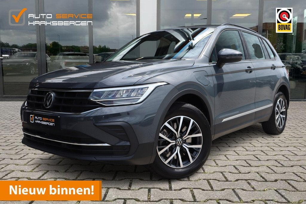 Volkswagen Tiguan 1.4 TSI eHybrid Life | Trekhaak | Camera |, 1716 kg, Stof, 4 cilinders, Automatische klimaatregeling