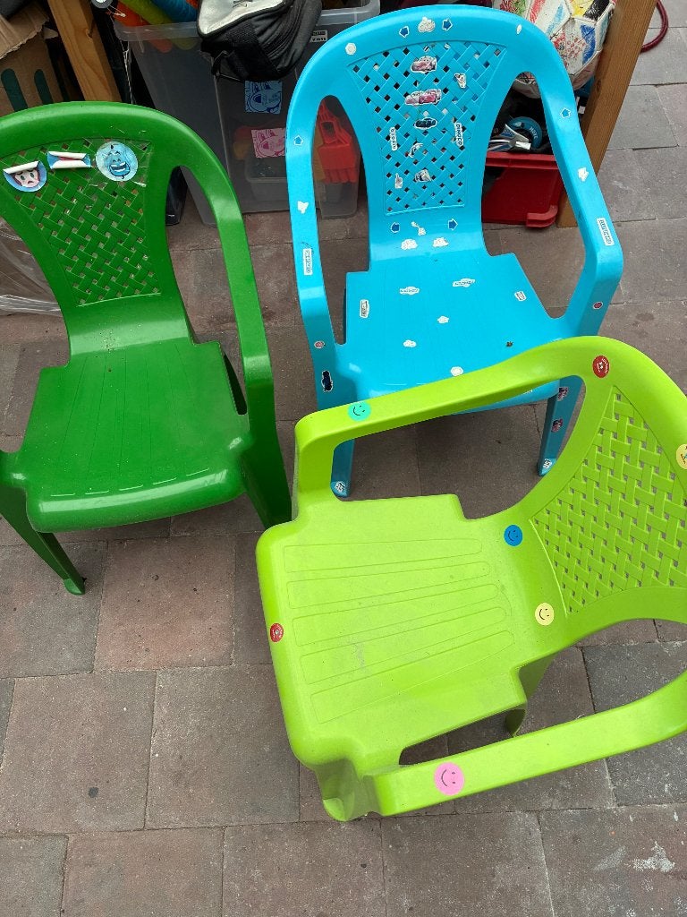 3 plastic kinderstoeltjes, Ophalen, Gebruikt, Overige typen