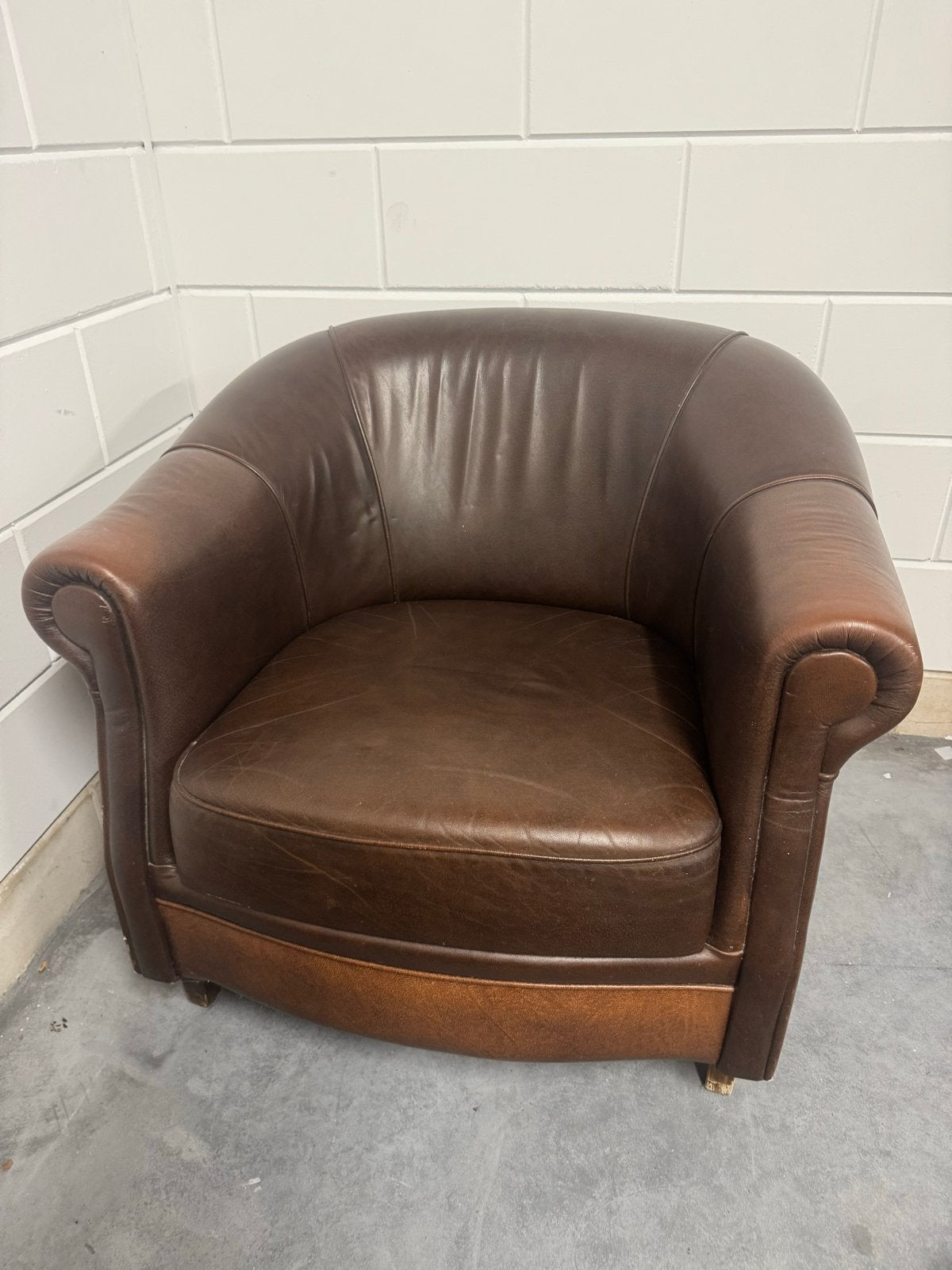 Bruine leren fauteuil - Comfortabele kuipstoel rookstoel, Huis en Inrichting, Ophalen, Gebruikt, Leer, 75 tot 100 cm