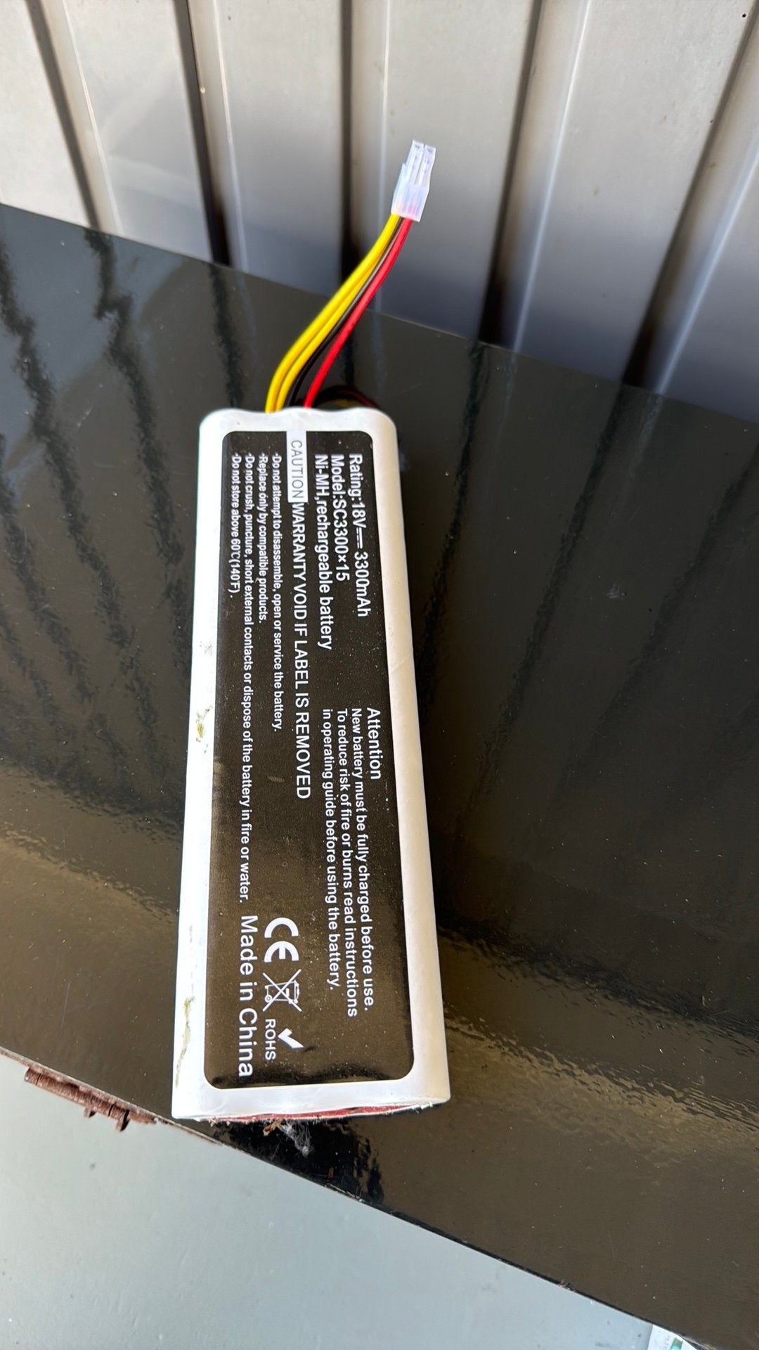 Accu 18V. 3300 mah, Tuin en Terras, Ophalen of Verzenden, Zo goed als nieuw, Minder dan 30 cm