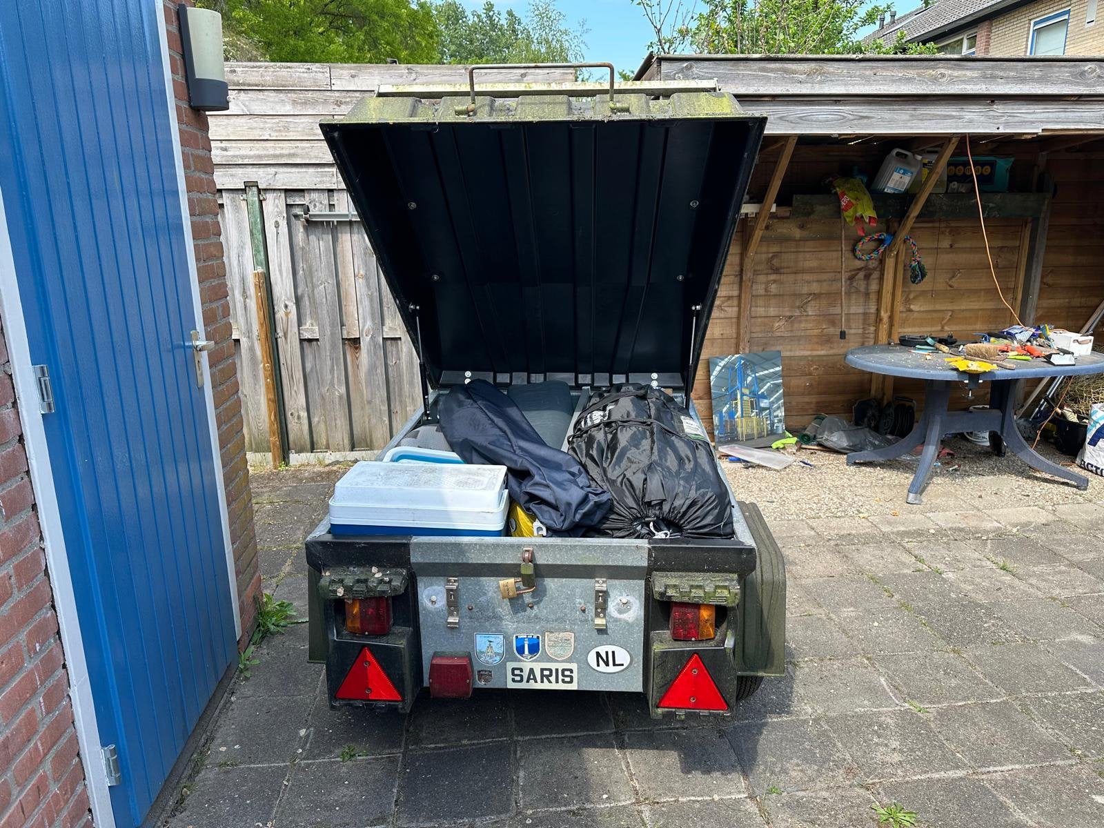 Complete kampeer uitrusting, Ophalen, Zo goed als nieuw