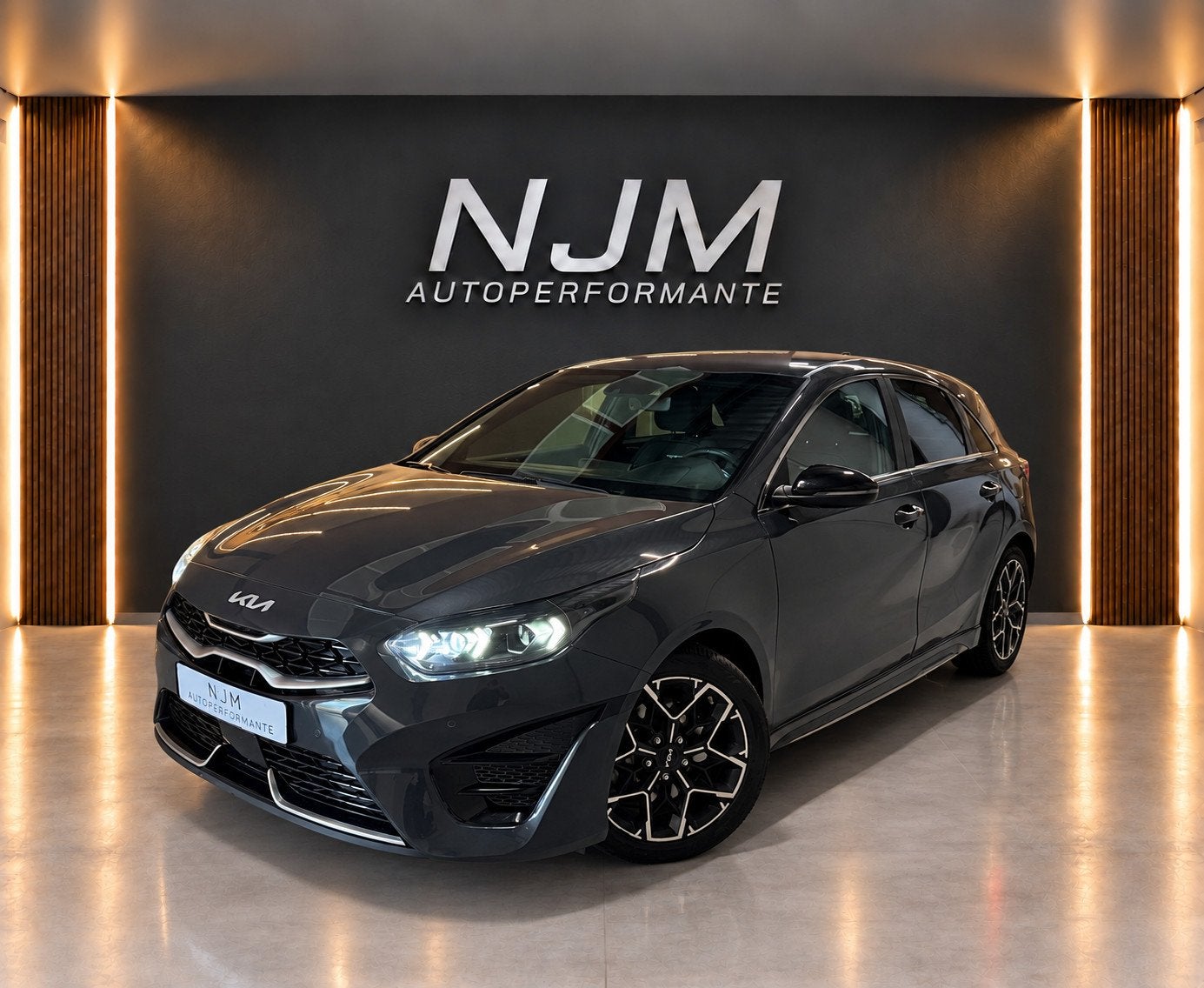 Kia CEED 1.5 T-GDi GT-Line|Keyless|Camera|Carplay, Auto's, Gebruikt, 4 cilinders, Bedrijf, 600 kg