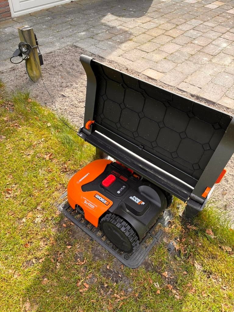 Worx robotmaaier, Tuin en Terras, Robotmaaiers, Ophalen of Verzenden, Zo goed als nieuw