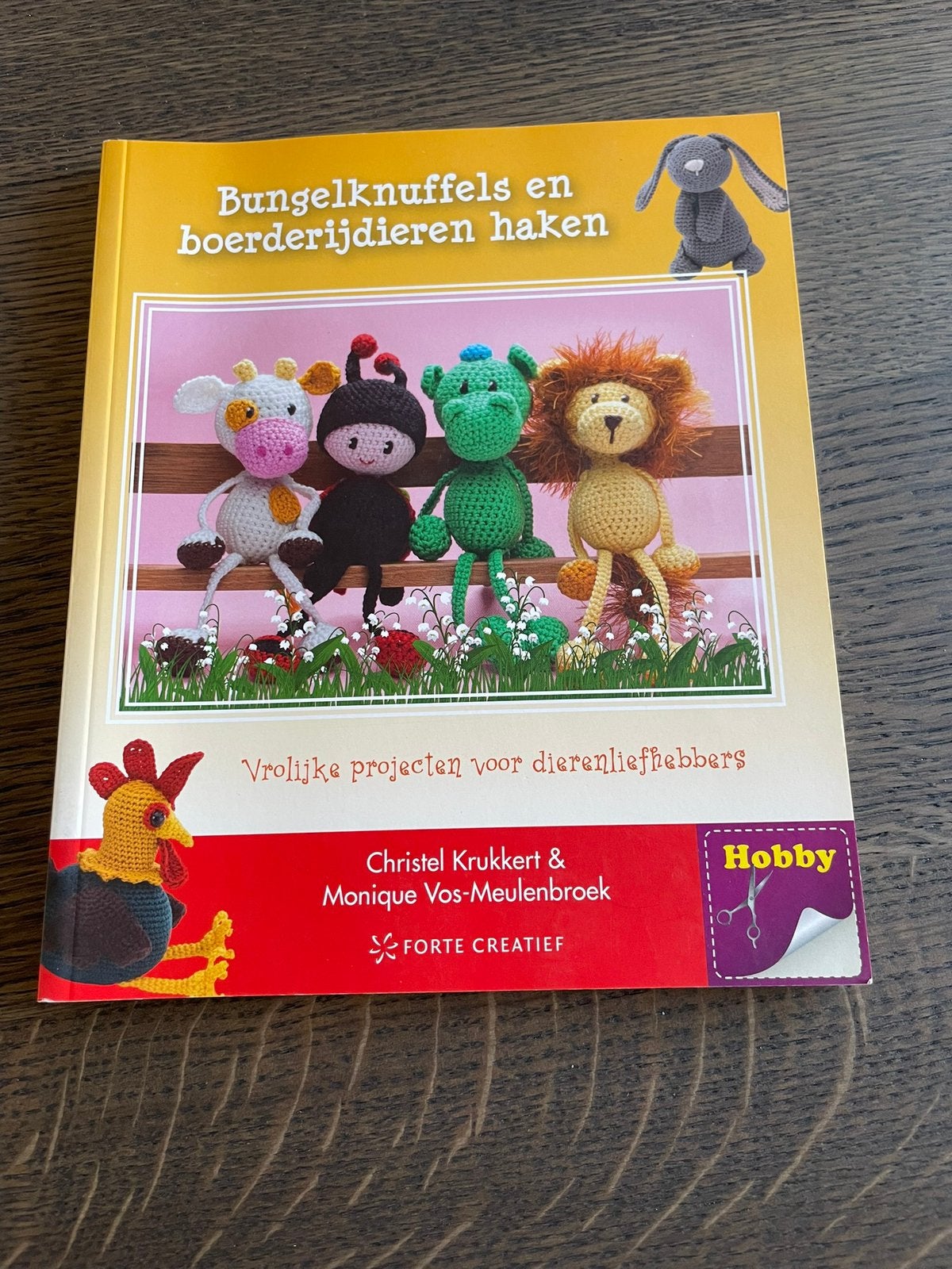 Bungelknuffels en boerderijdieren haken, Monique Vos-Meulenbroek; Christel Krukkert, Ophalen of Verzenden, Gelezen, Breien en Haken