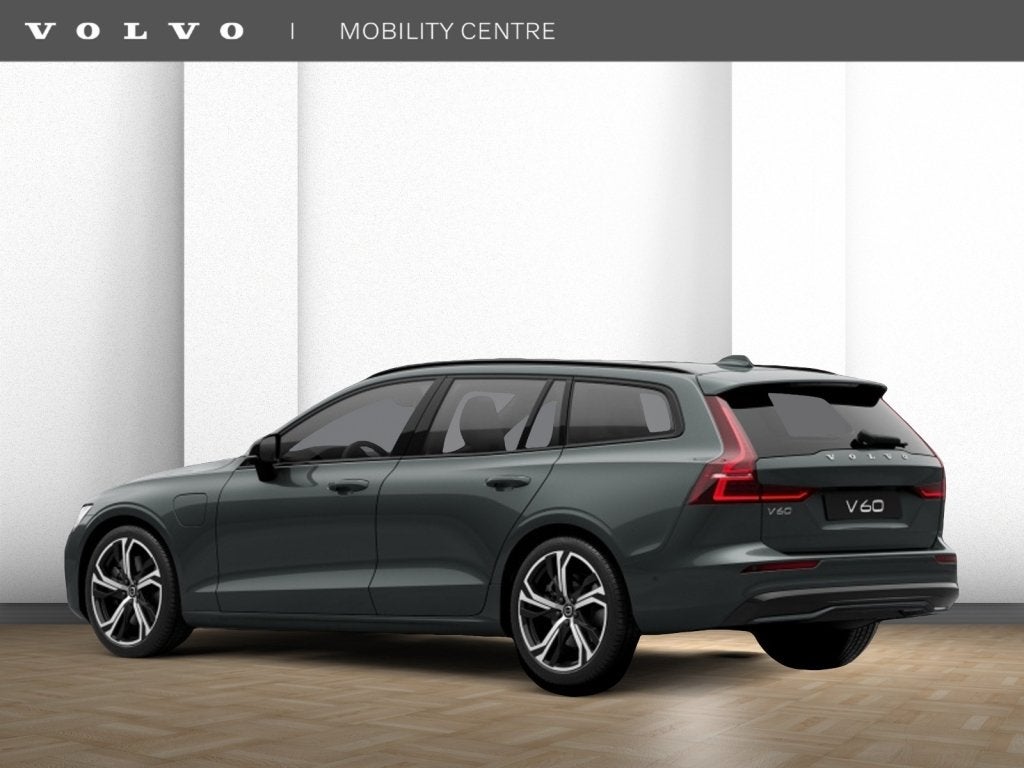 Volvo V60 2.0 T6 AWD + Dark | DIRECT LEVERBAAR! | (bj 2026), Auto's, Volvo, Automaat, Lichtsensor, Nieuw, Hybride Elektrisch/Benzine