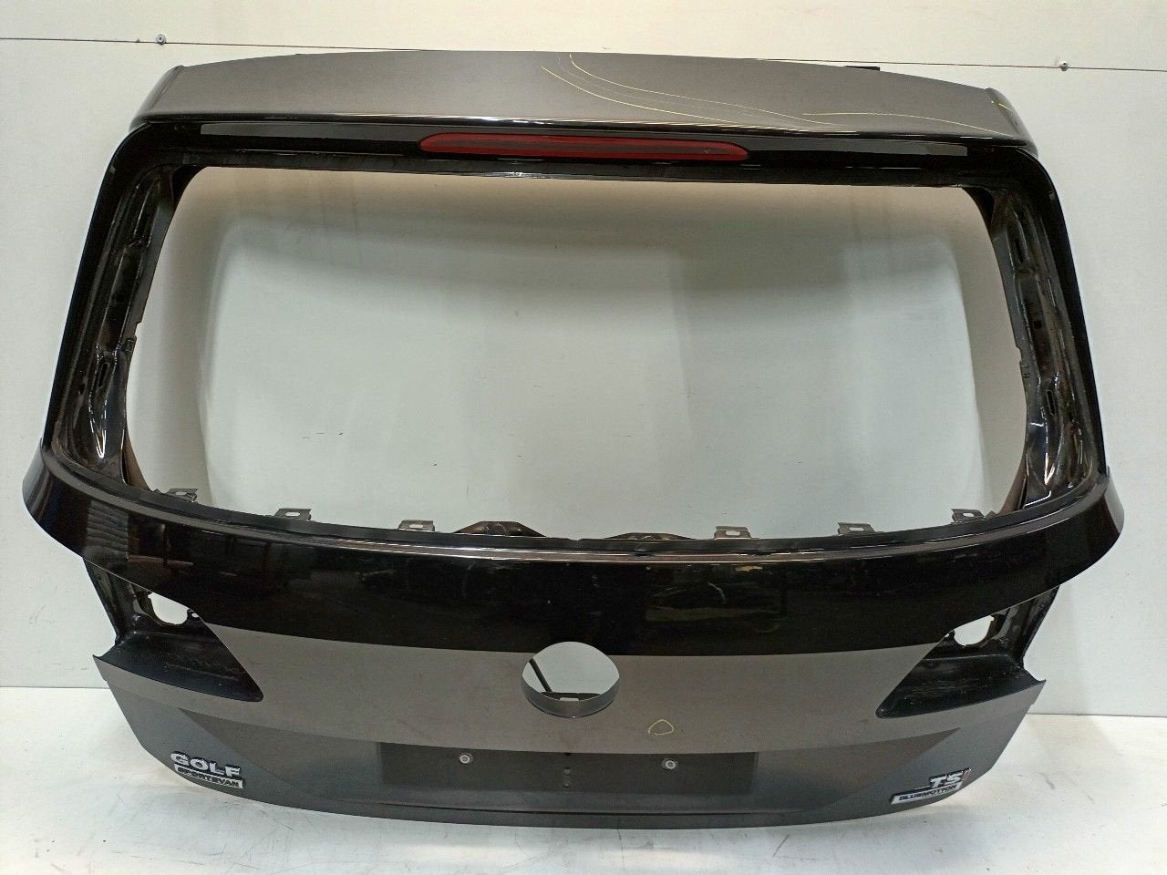 Achterklep Volkswagen Golf, Onderdelen@venauto.nl, Van der Ven Autorecycling B.V., Gebruikt, Ettenseweg 76, 4706 PB Roosendaal, The Netherlands
