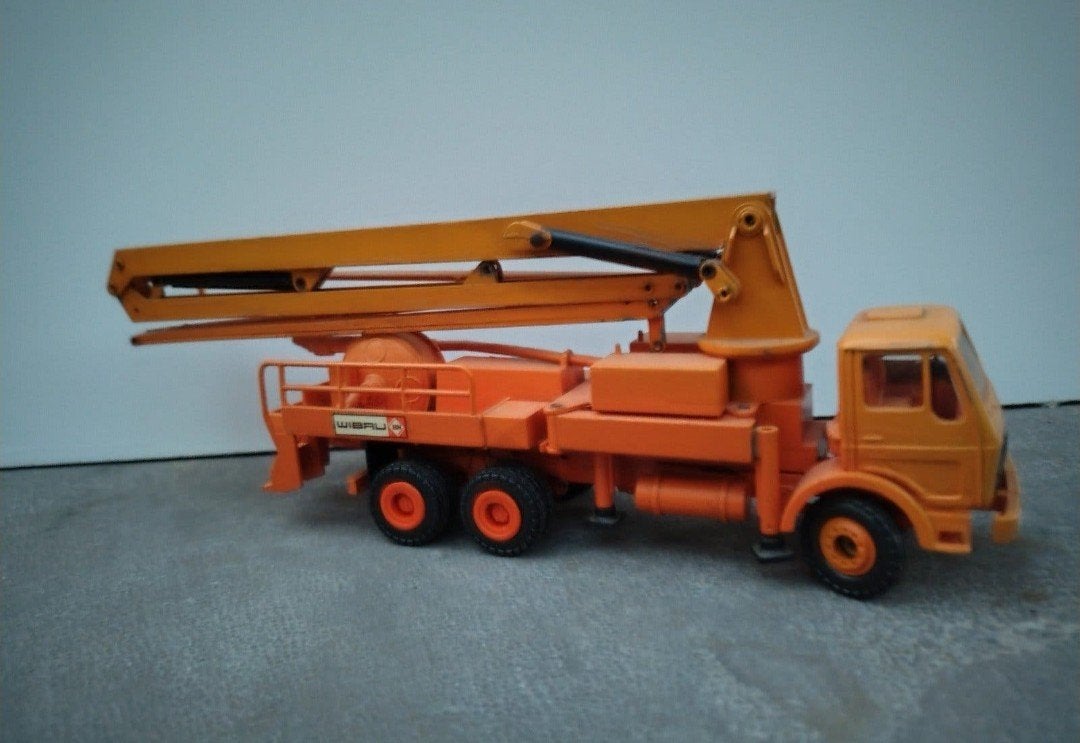 Conrad Mercedes Betonpomp - Gedetailleerd Model, Ophalen of Verzenden, Gebruikt, Bus of Vrachtwagen, Conrad