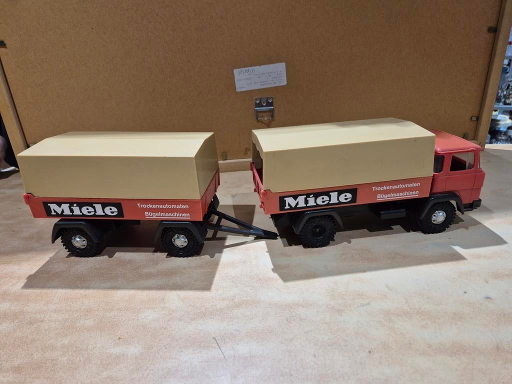 Arthur Hammer groot reclame model miele magirus truck 1970, Hobby en Vrije tijd, Modelauto's | 1:87, Overige merken, Onbekend