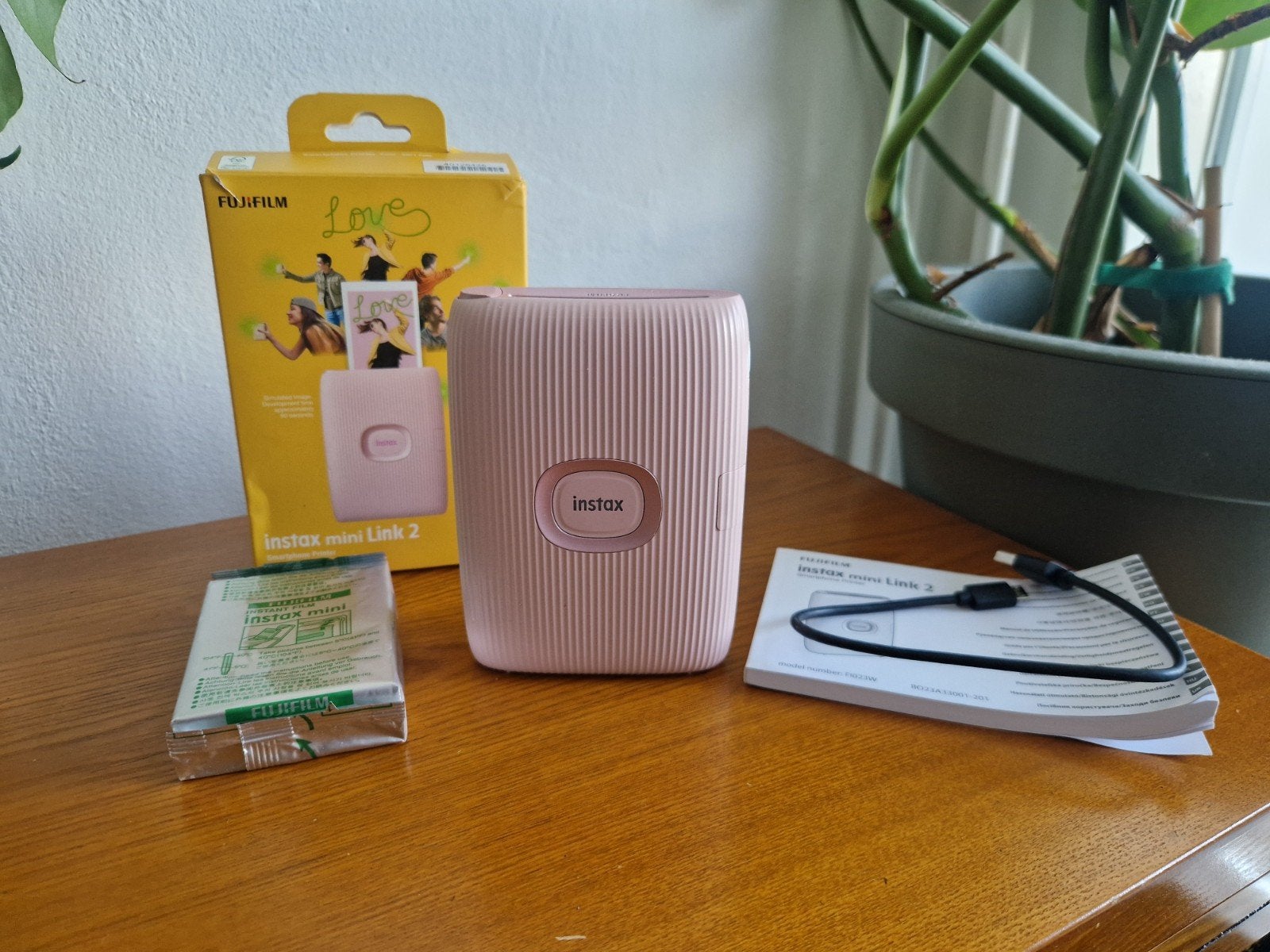 Instax mini link 2 pink photo printer, Gebruikt, 1102 WT, Katrina Graham, Ophalen of Verzenden