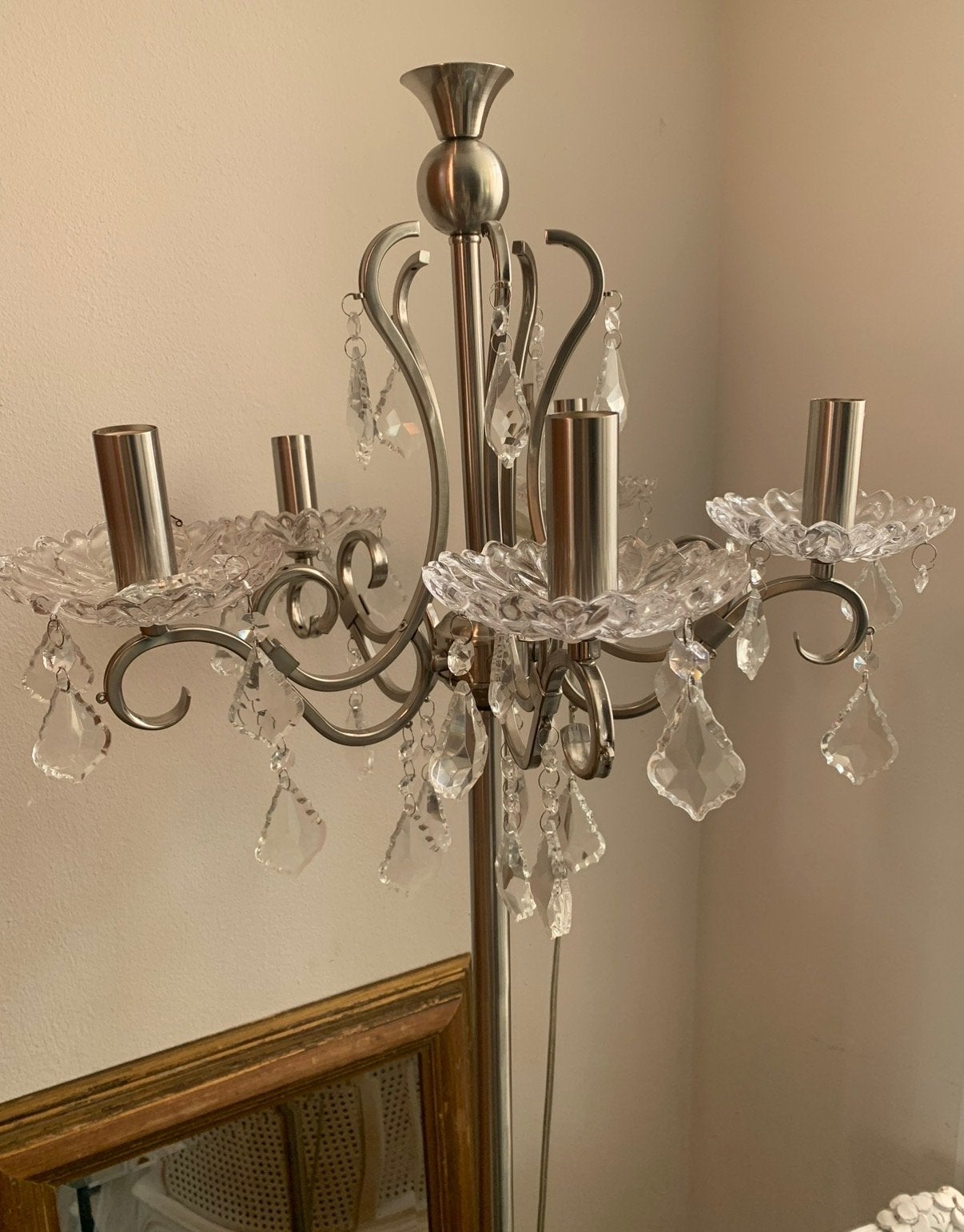 Stijlvolle staande lamp met kristallen hangers, 168 cm hoog, Ophalen, Gebruikt, Glas, 150 tot 200 cm