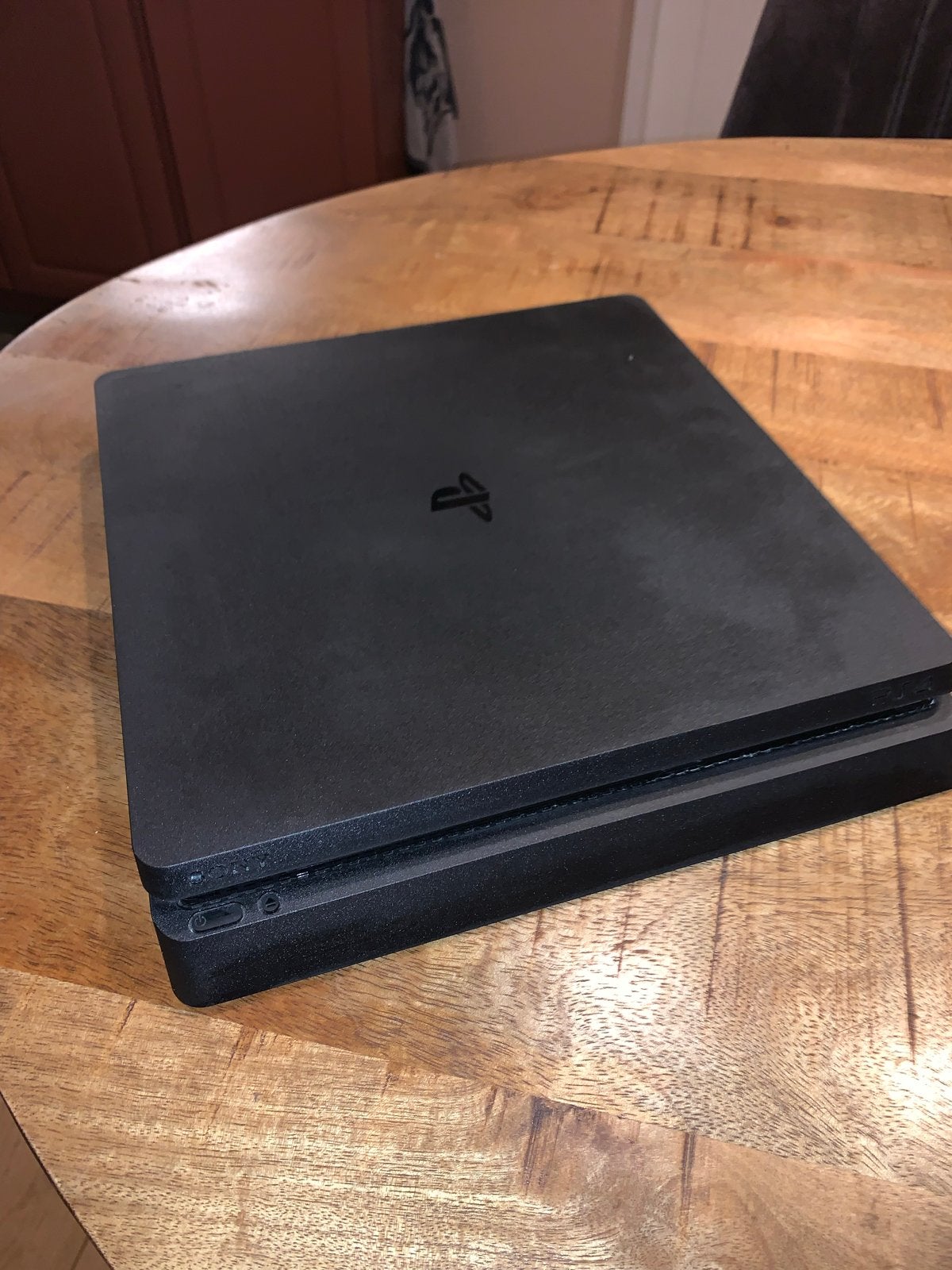 PS4 Slim 1TB met controller en 4 games, Ophalen, Met games, Zo goed als nieuw, 1 TB