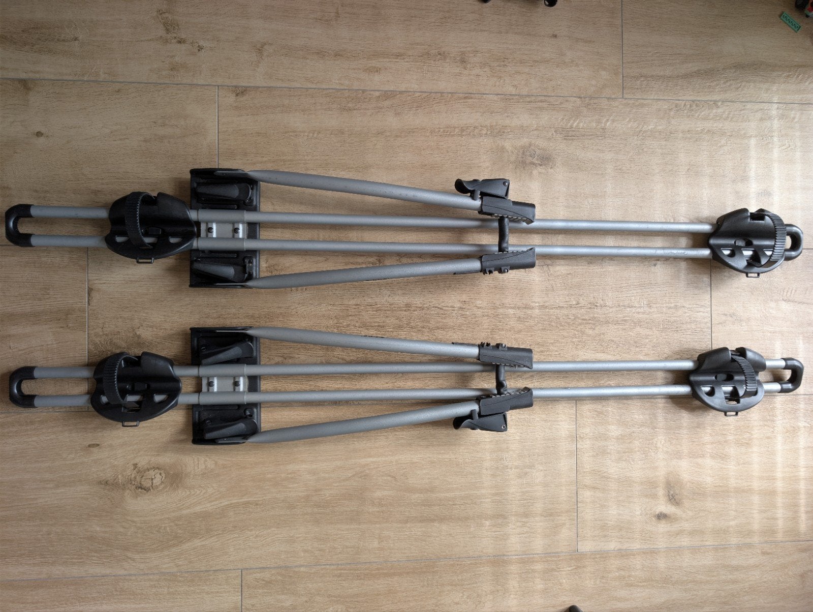 2x Thule FreeRide 532 fietsendrager (dakdrager), Auto diversen, Fietsendragers, Ophalen of Verzenden, 2 fietsen, Gebruikt, Dakdrager