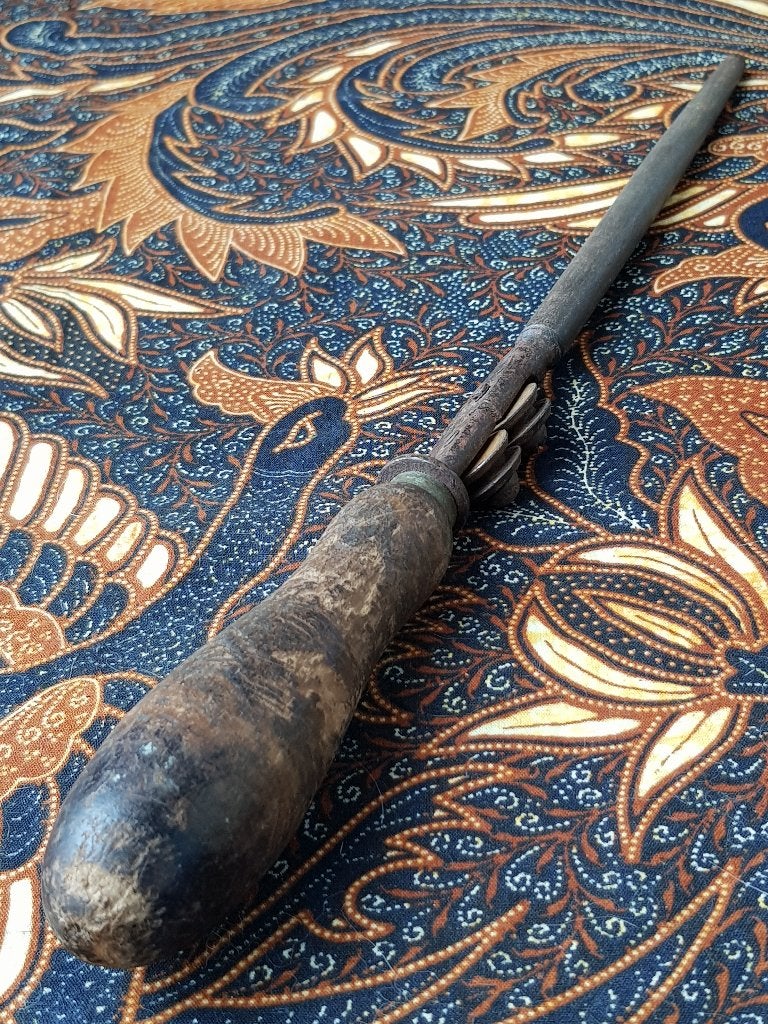 Zeldzame antieke wetstaal met messenslijper 34 cm. uit 1900., Ophalen of Verzenden