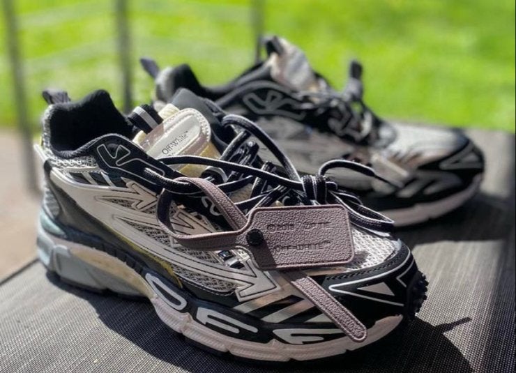 Off-White Be Right Back I Gloednieuw I Meerdere maten, Verzenden, Nieuw, Zwart, Sneakers of Gympen