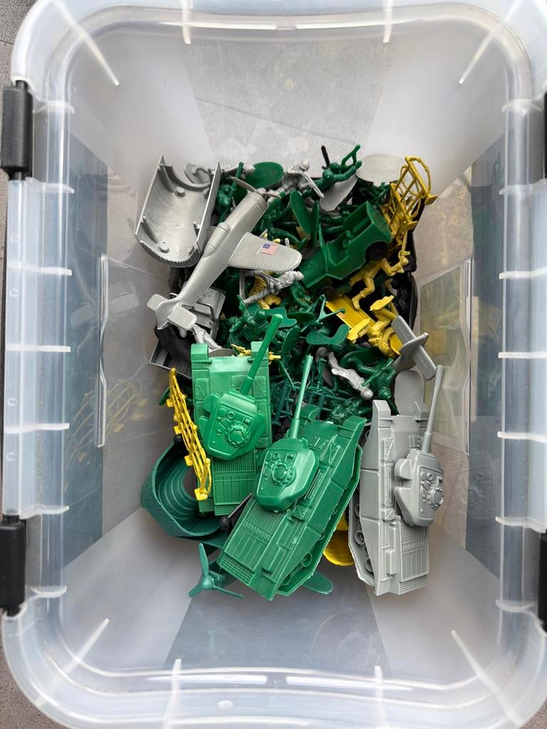 partij plastic soldaatjes en tanks, Ophalen of Verzenden, Zo goed als nieuw