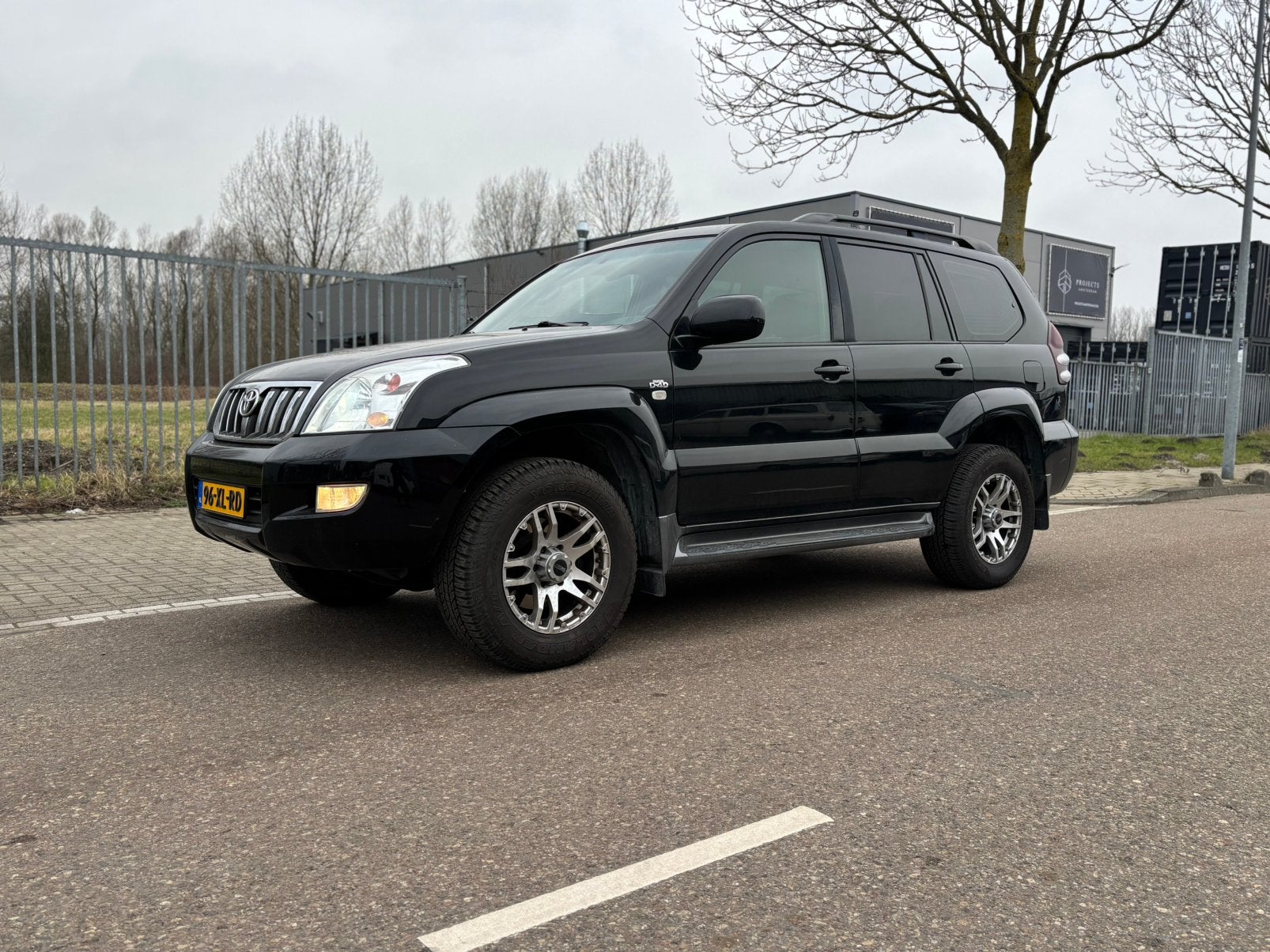 Toyota Landcruiser NAP NL auto 3.0 D-4d 5DR AUT 2007 Zwart, Auto's, Toyota, Automaat, Zwart, 4 cilinders, 241 €/maand