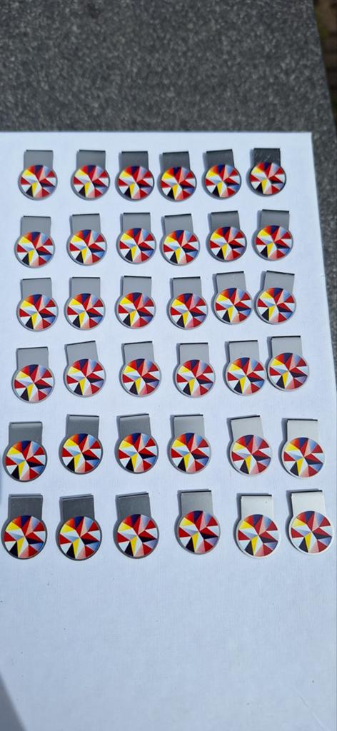 36 SNS Bank geldclips / papierclips, 2,5 x 1,5 cm, Diversen, Bureau-accessoires, Ophalen