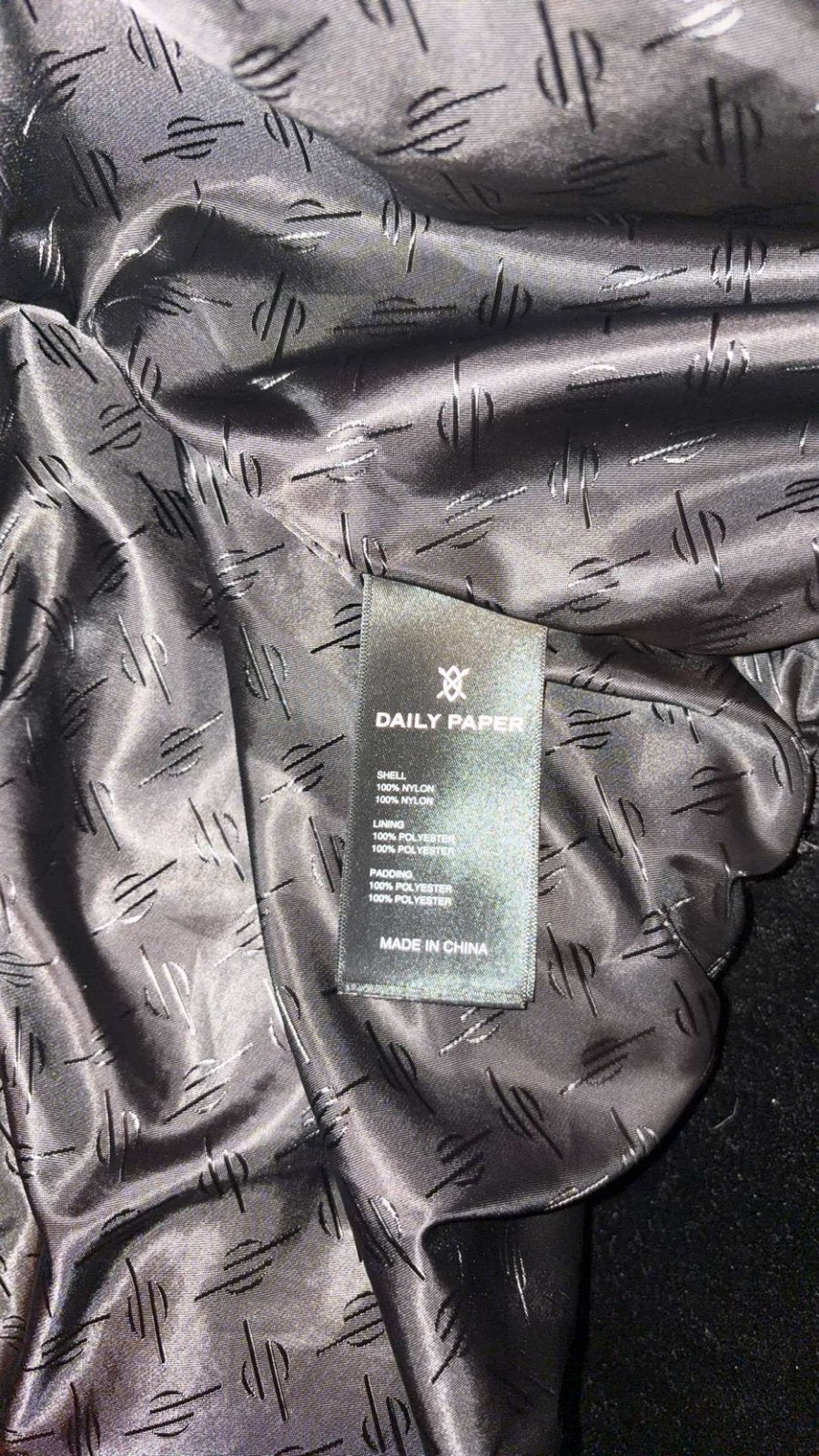 Daily Paper Jas Zwart, Kleding | Dames, Ophalen, Zo goed als nieuw, Maat 38/40 (M), Zwart