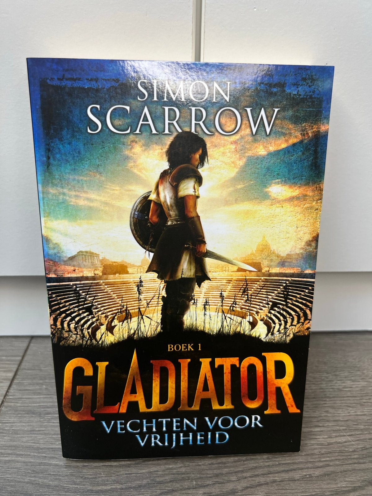Gladiator Boek 1: Vechten voor Vrijheid - Simon Scarrow, Ophalen of Verzenden, Zo goed als nieuw