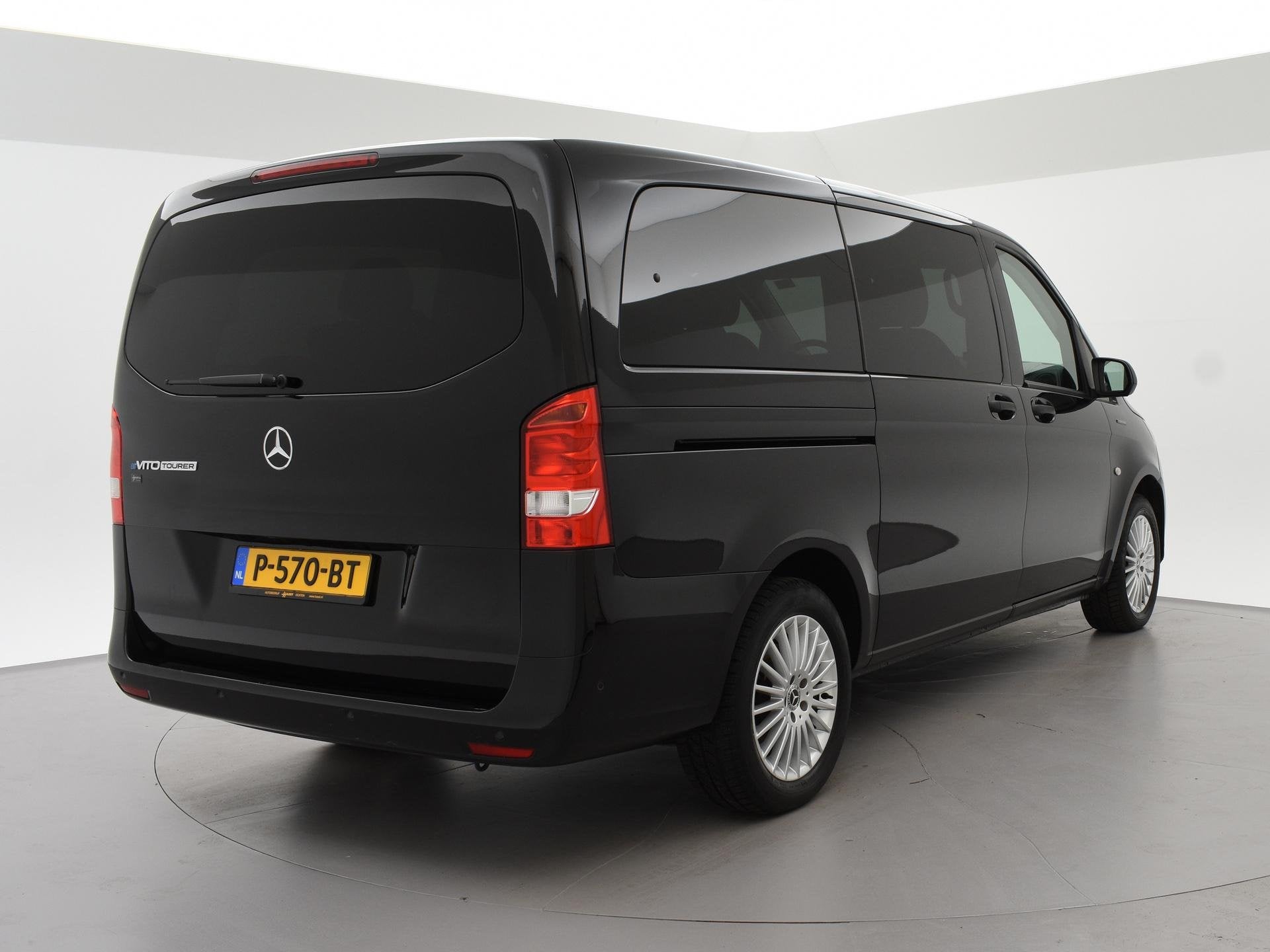 Mercedes-Benz eVito Tourer PRO L2 7-PERS. *MARGE* + 2 ELEKTR, Auto's, Mercedes-Benz, Stof, Gebruikt, Elektrische ramen, Vito Tourer