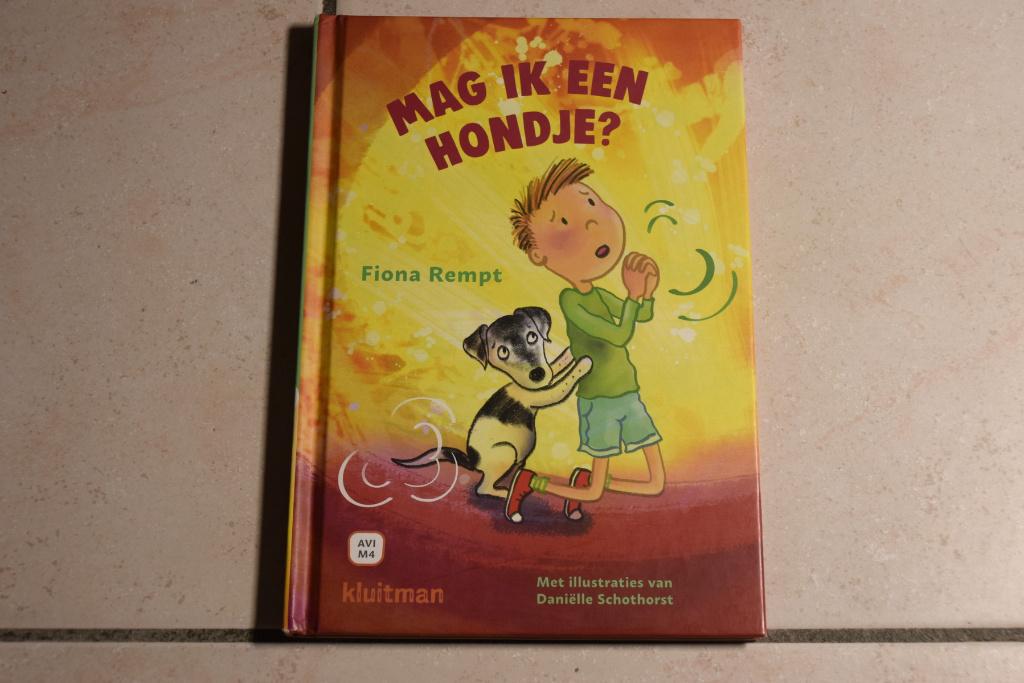 Mag ik een hondje? / Fiona Rempt AVI M4, Ophalen of Verzenden, Zo goed als nieuw, Fictie algemeen