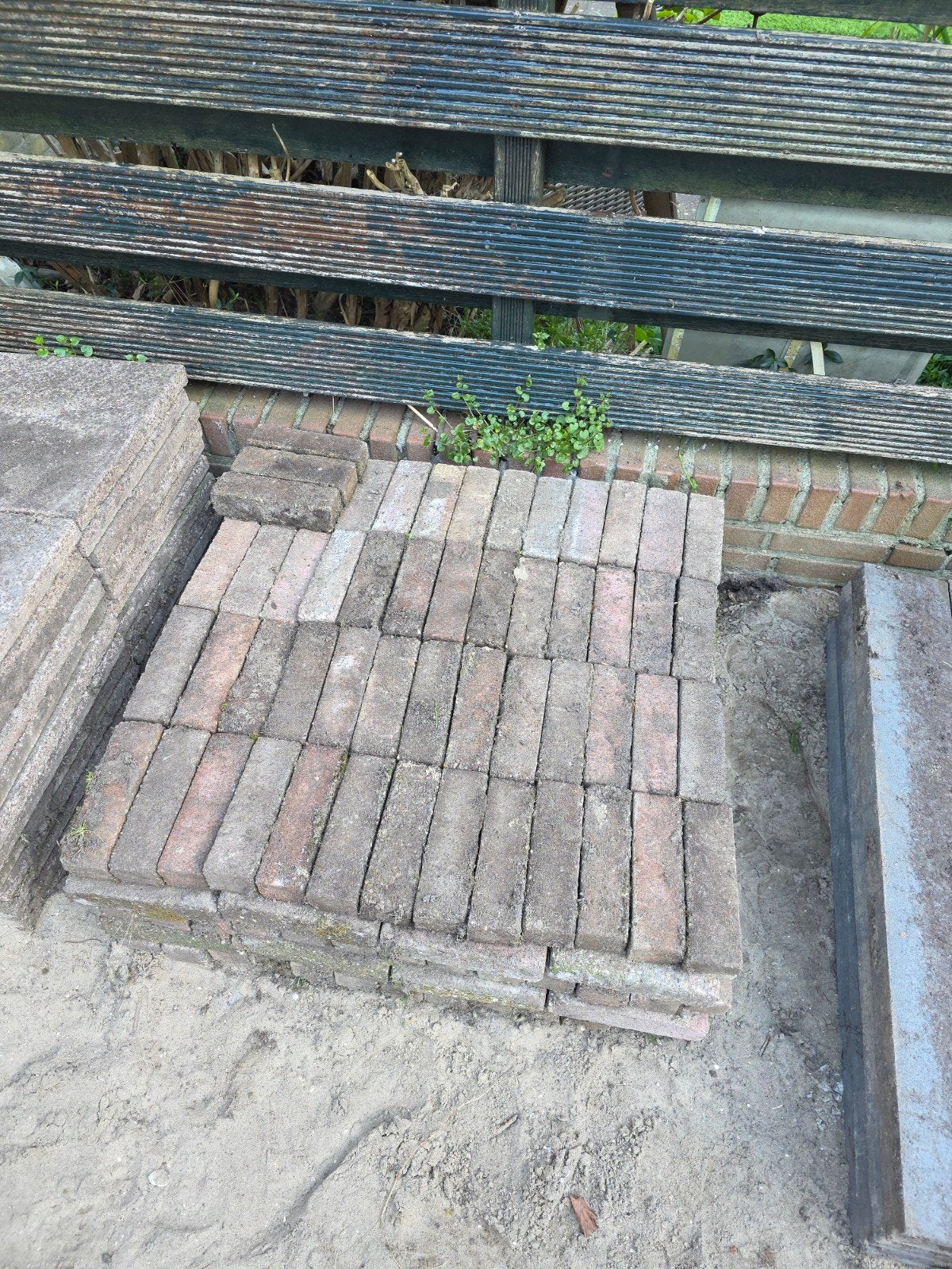 Partij klinkers gratis meenemen, Ophalen, Beton, Klinkers
