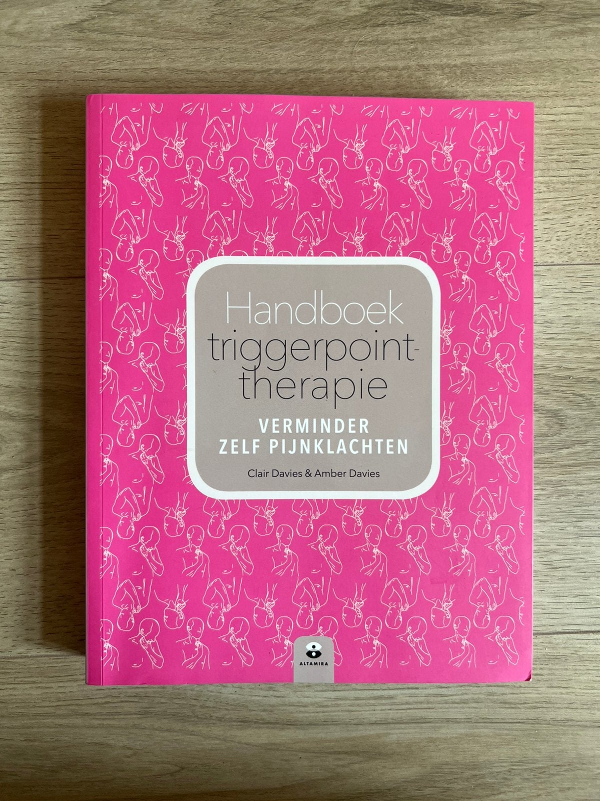 Handboek triggerpoint therapie - Clair Davies, Ophalen of Verzenden, Beta, Zo goed als nieuw, Niet van toepassing