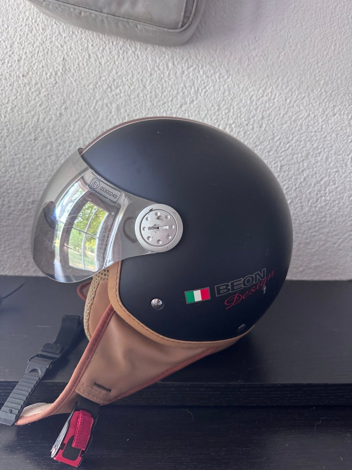 Beon Design Scooterhelm - Mat Zwart - Maat XS, Fietsen en Brommers, Brommerhelmen, Ophalen, Zo goed als nieuw, Extra small of kleiner