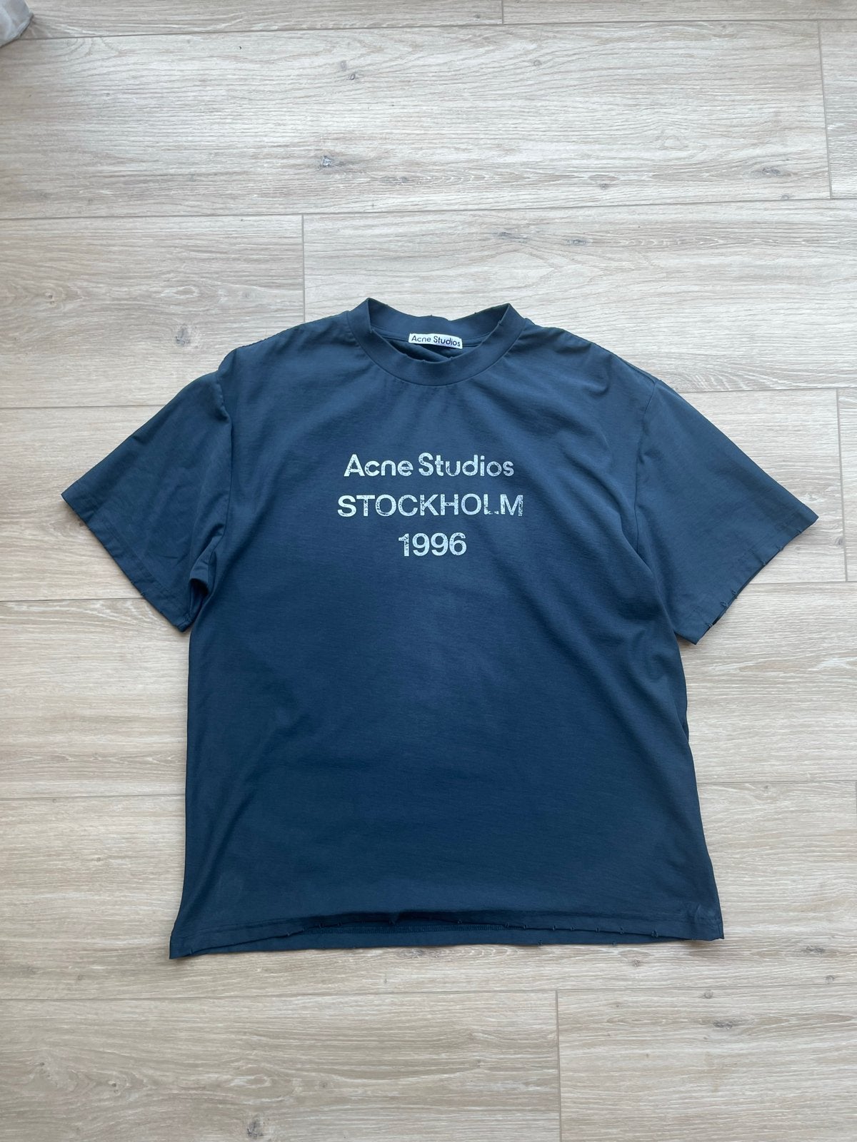 Acne Studios Stockholm 1996 T-shirt - Maat L, Ophalen of Verzenden, Gedragen, Maat 52/54 (L), Blauw