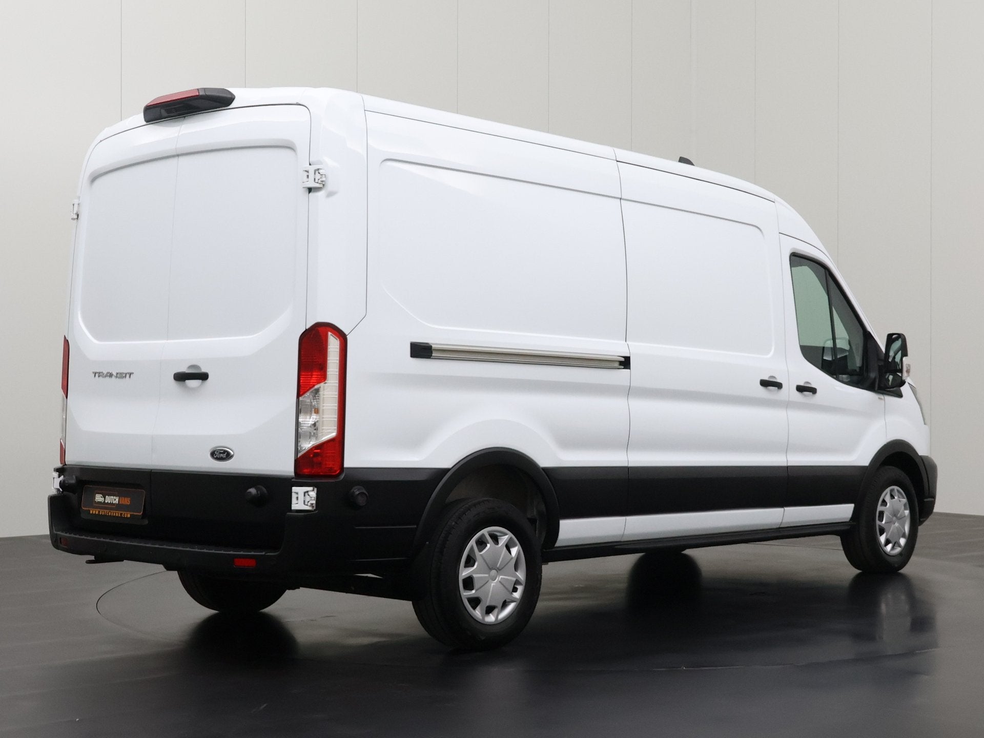 Ford Transit 2.0TDCi 130PK L3H2 | Airco | Camera | 3-Zits |, Gebruikt, Euro 6, Wit, Ford