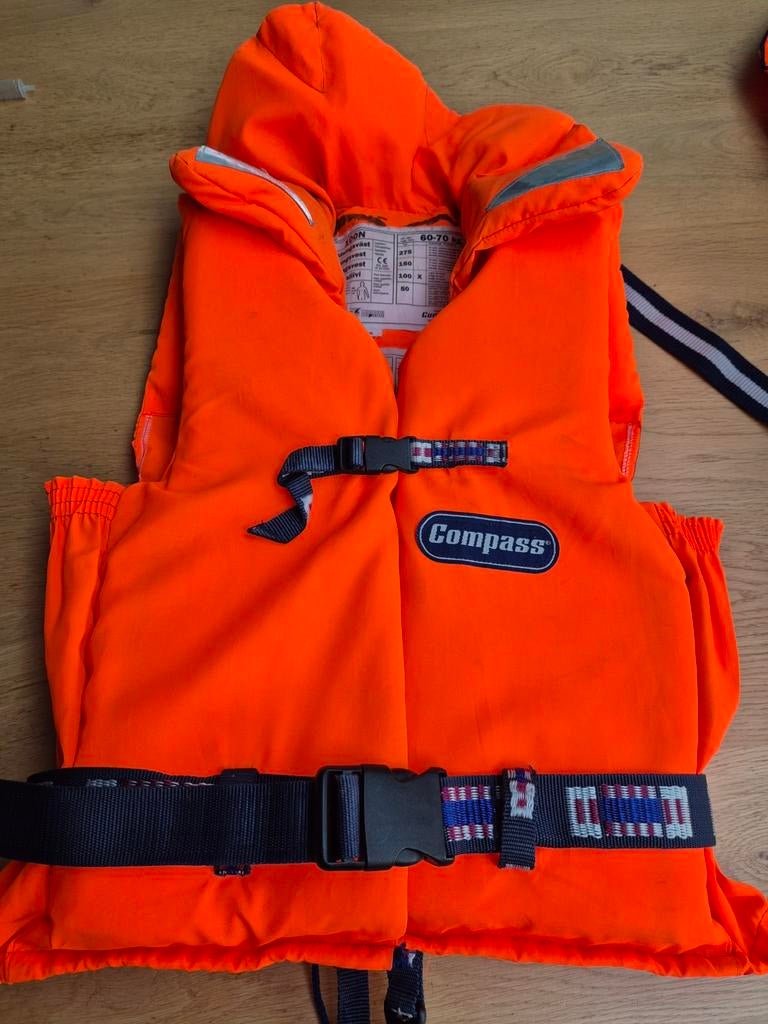 Compass Reddingsvest 60-70 kg - Zo goed als nieuw, Watersport en Boten, Watersportkleding, Ophalen of Verzenden, Zo goed als nieuw