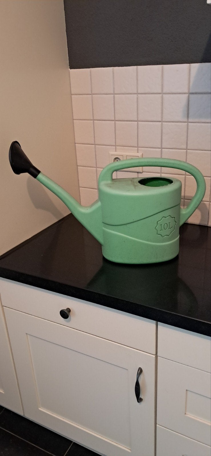 Gave 10ltr Gieter:, Tuin en Terras, Gieters, Ophalen of Verzenden, Kunststof