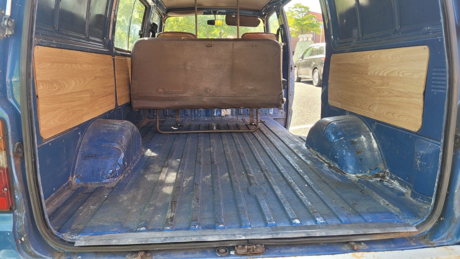 Toyota Hiace diesel uit 1982, belasting en milieuzone vrij, foto 10