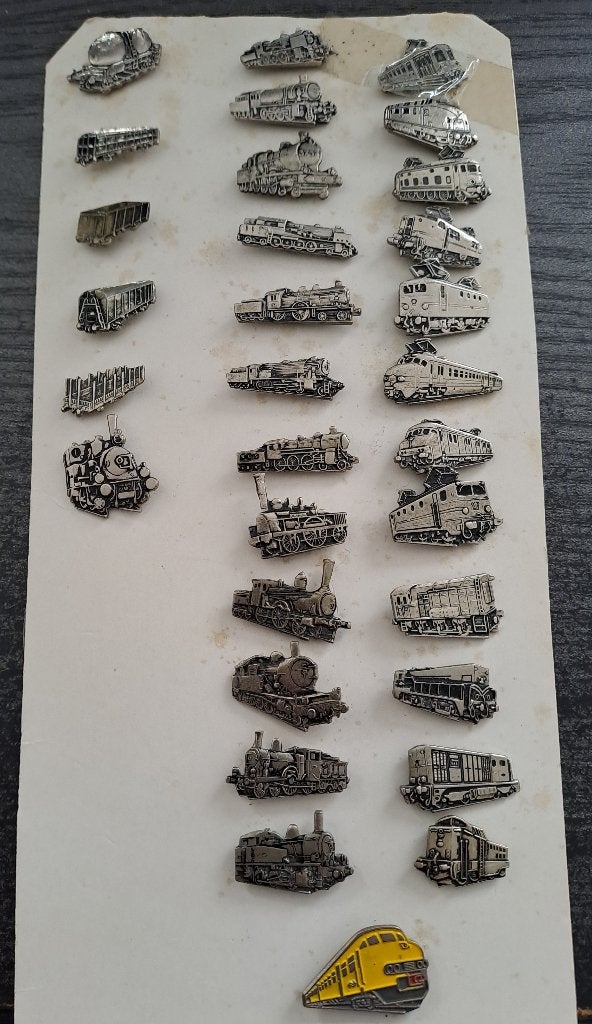 31 oude spelden van de spoorwegen (treinen e.d.), Verzamelen, Ophalen of Verzenden, Nieuw, Trein, Overige typen