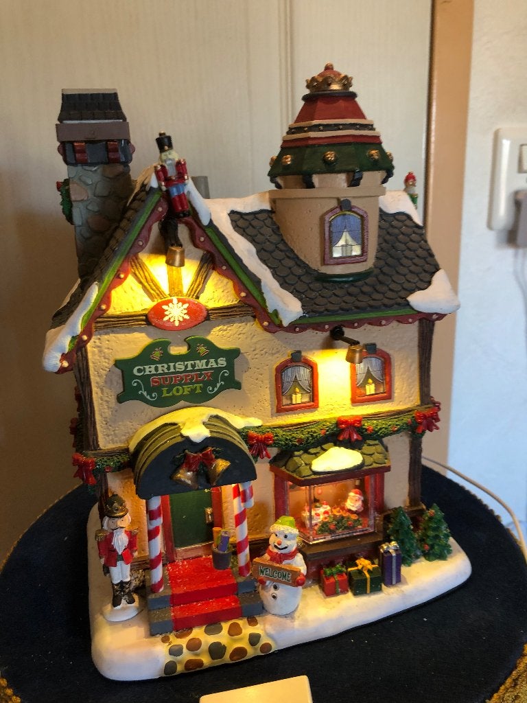 Lemax Christmas supply loft, Ophalen, Gebruikt