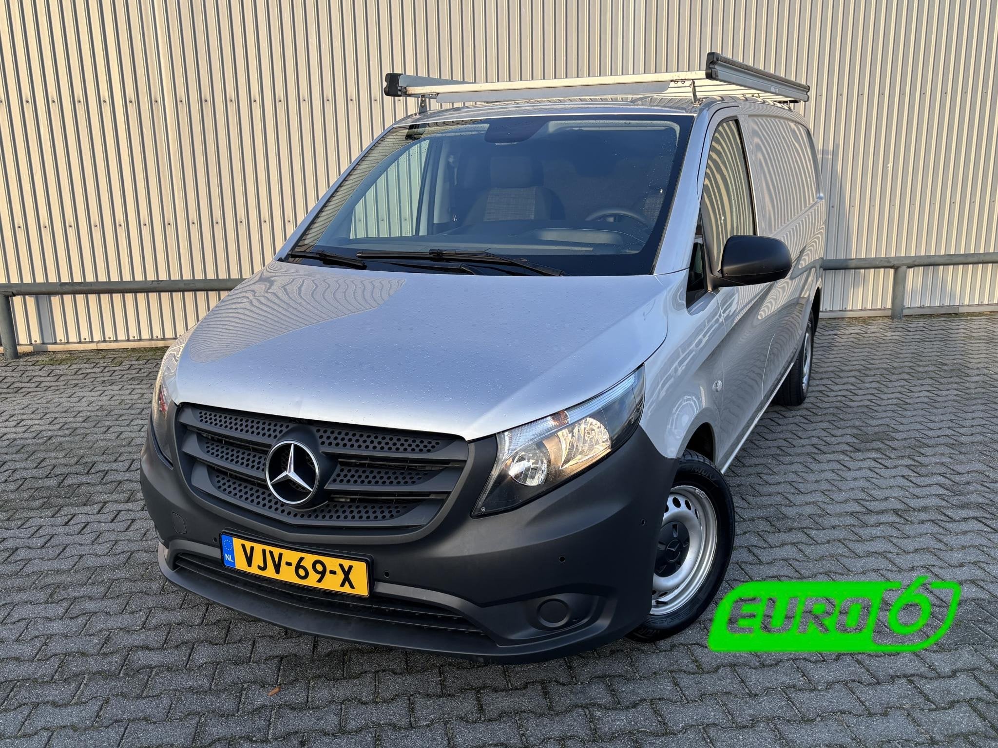 Mercedes-Benz Vito 110 CDI Lang L2*A/C*CRUISE*HAAK*CAMERA*IM, Voorwielaandrijving, Gebruikt, Euro 6, 4 cilinders