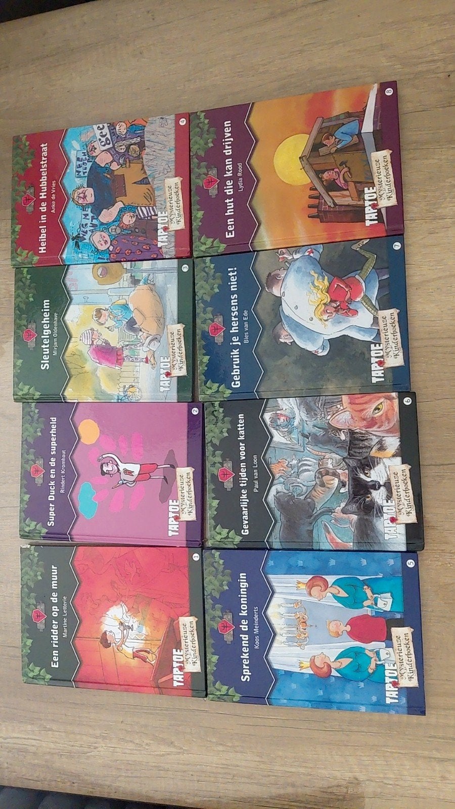 kinder leesboeken taptoe ( complete serie), Ophalen, Zo goed als nieuw