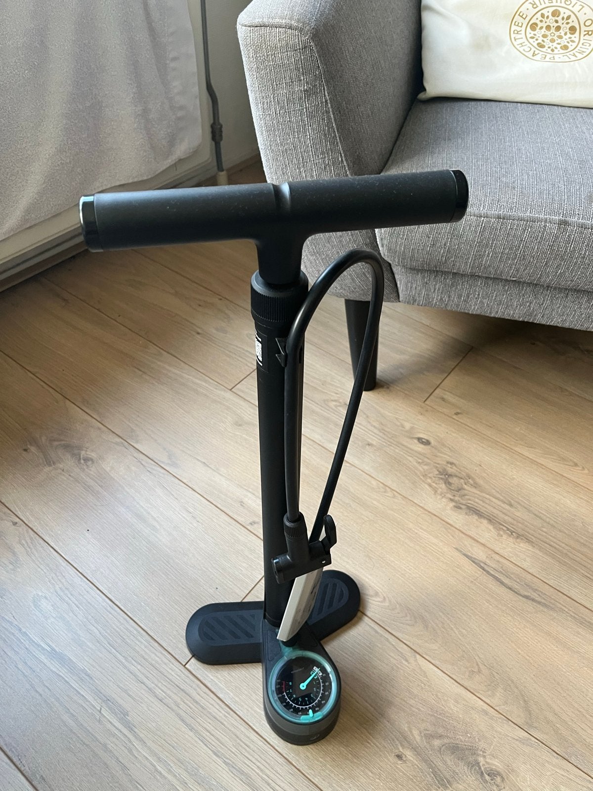 Decathlon FLP 500 Fiets Pomp met Drukmeter, Ophalen, Drukmeter, Zo goed als nieuw