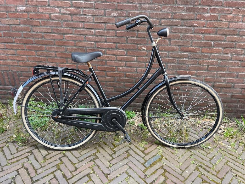 28 inch zwarte OPOEFIETS compleet met slot!, 53 tot 56 cm, Ophalen, Gebruikt